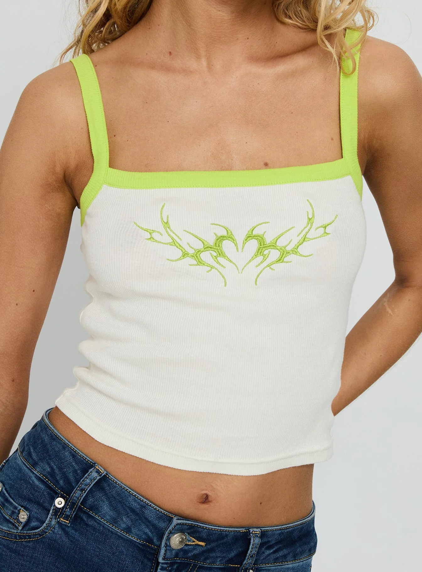 Heatrstruck Graphic Tank Top White - Image 6