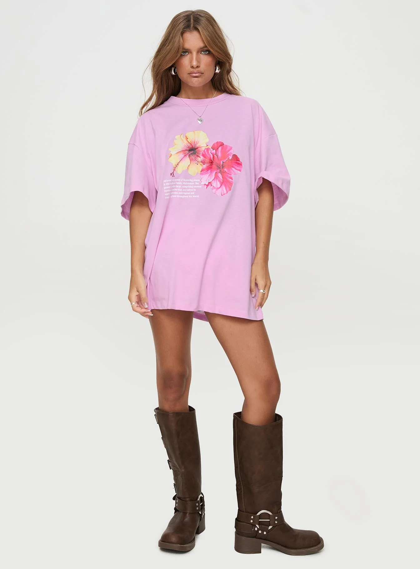 Hibiscus Haven Oversized Tee Pink - Image 3