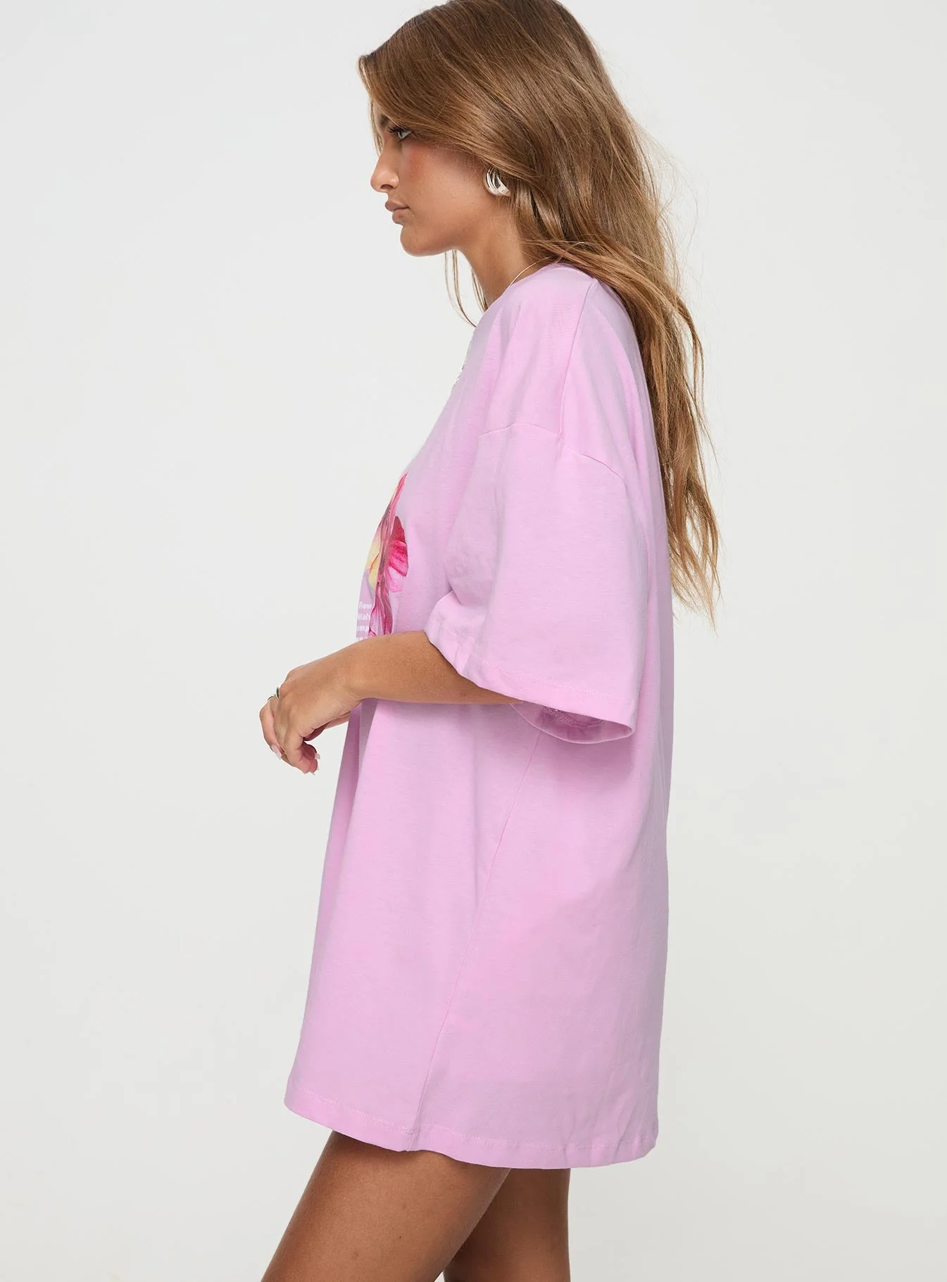 Hibiscus Haven Oversized Tee Pink - Image 4