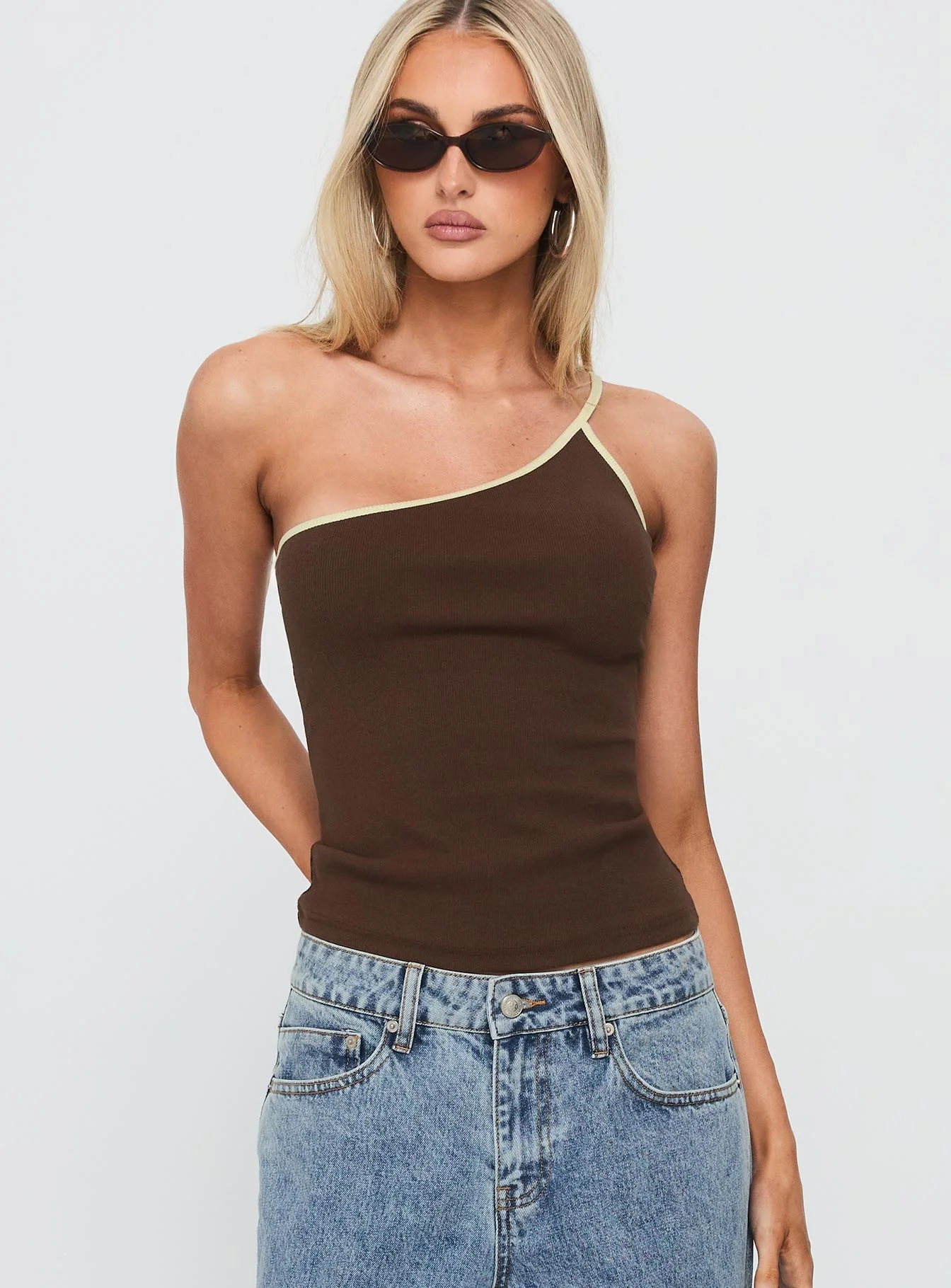 Hold It Down One Shoulder Contrast Top Chocolate / Yellow - Image 2