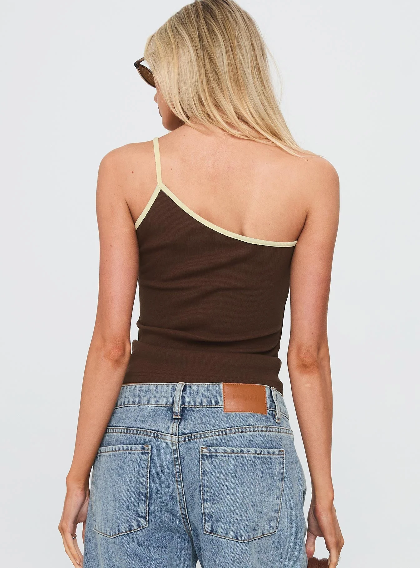 Hold It Down One Shoulder Contrast Top Chocolate / Yellow - Image 5