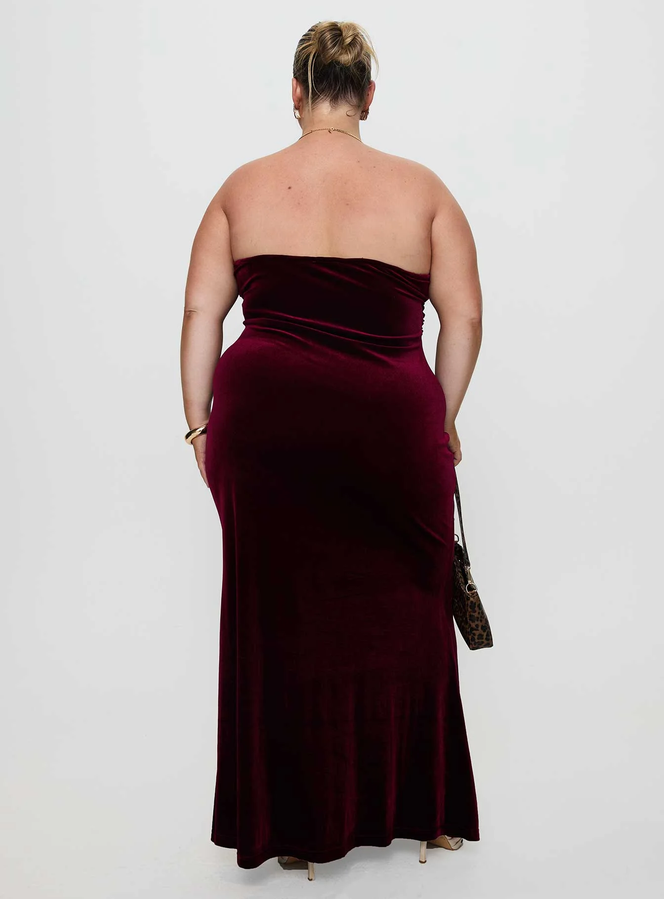 Irena Strapless Maxi Dress Burgundy Curve - Image 5