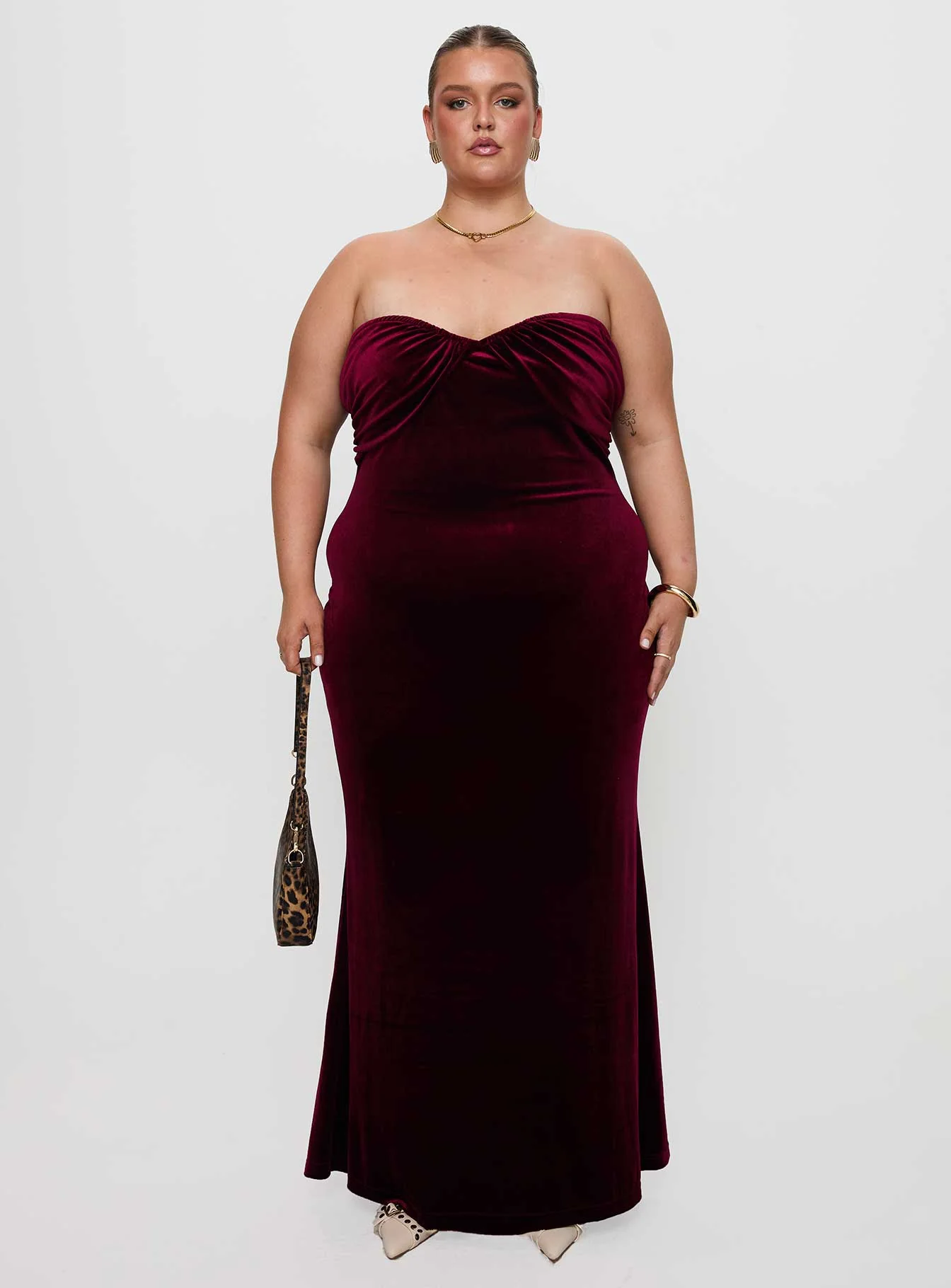 Irena Strapless Maxi Dress Burgundy Curve - Image 7