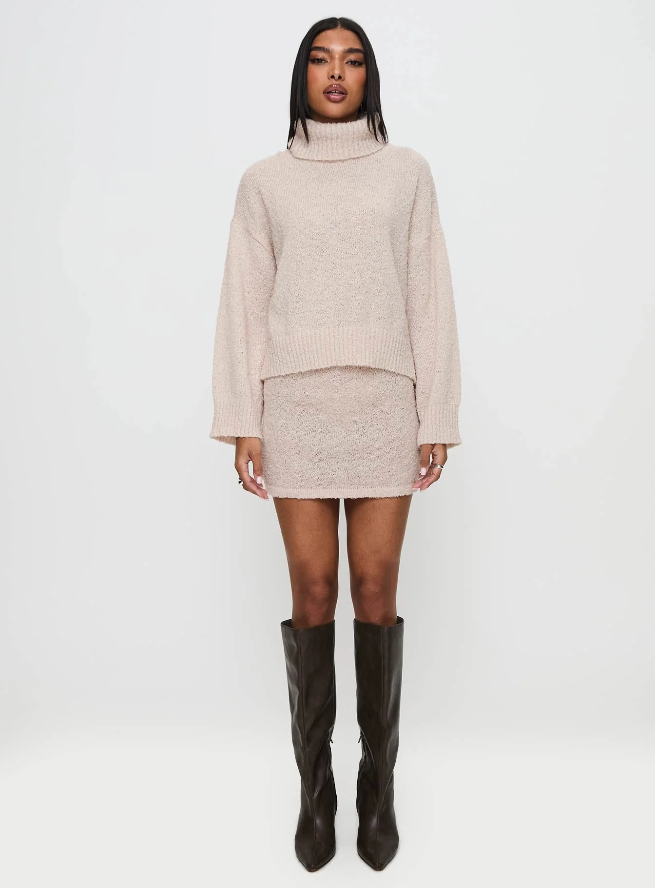 Isavella Set Beige - Image 9
