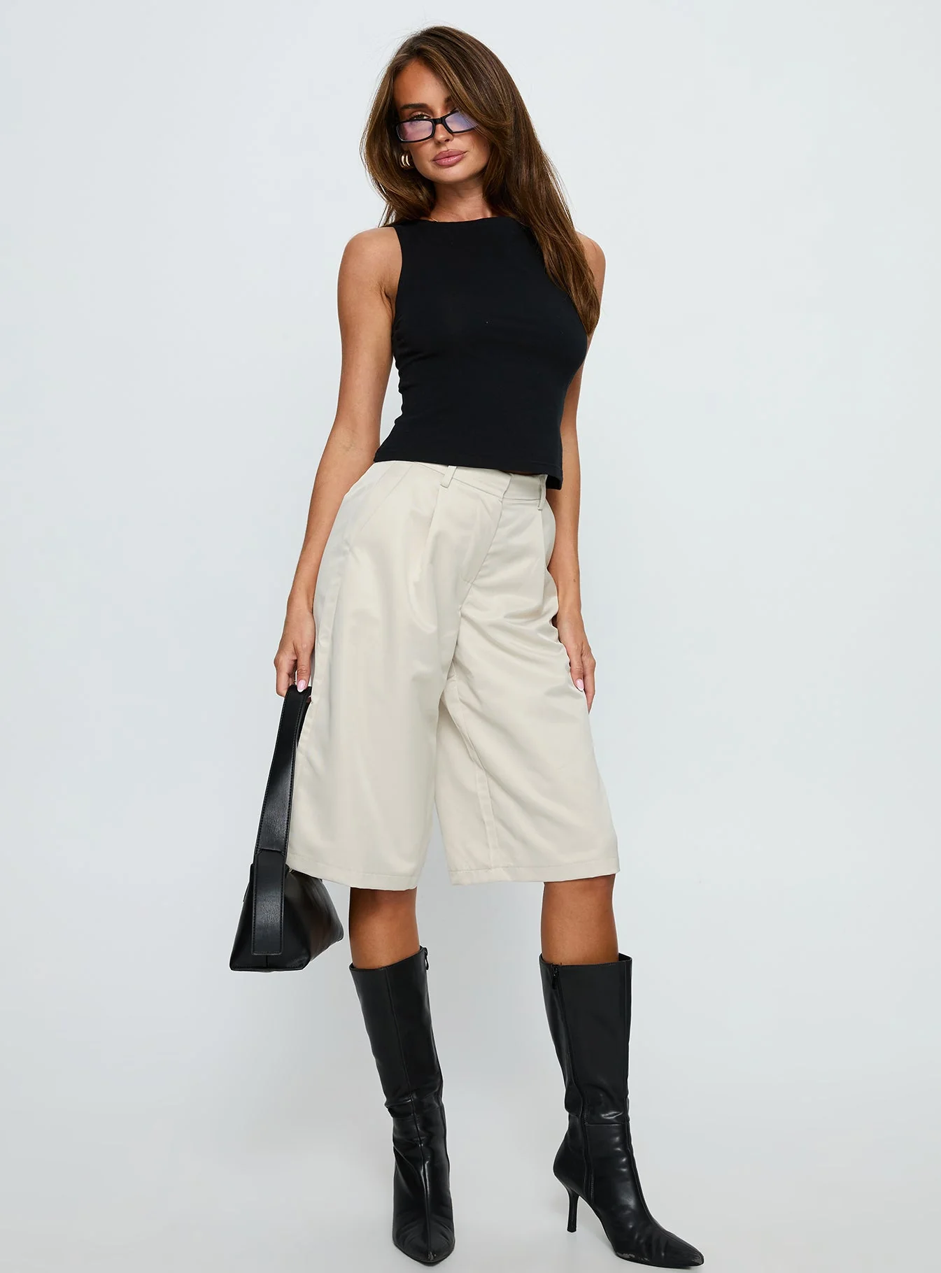 Jakai Longline Tailored Short Cream - Image 3