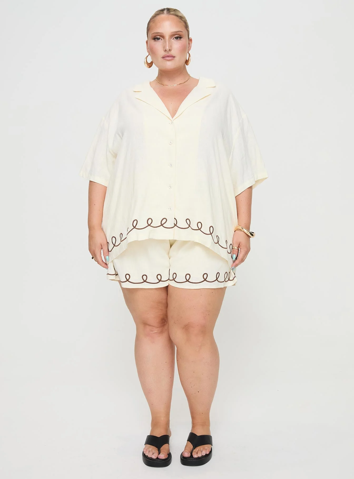 Jamari Linen Blend Shorts Cream / Brown Curve - Image 7
