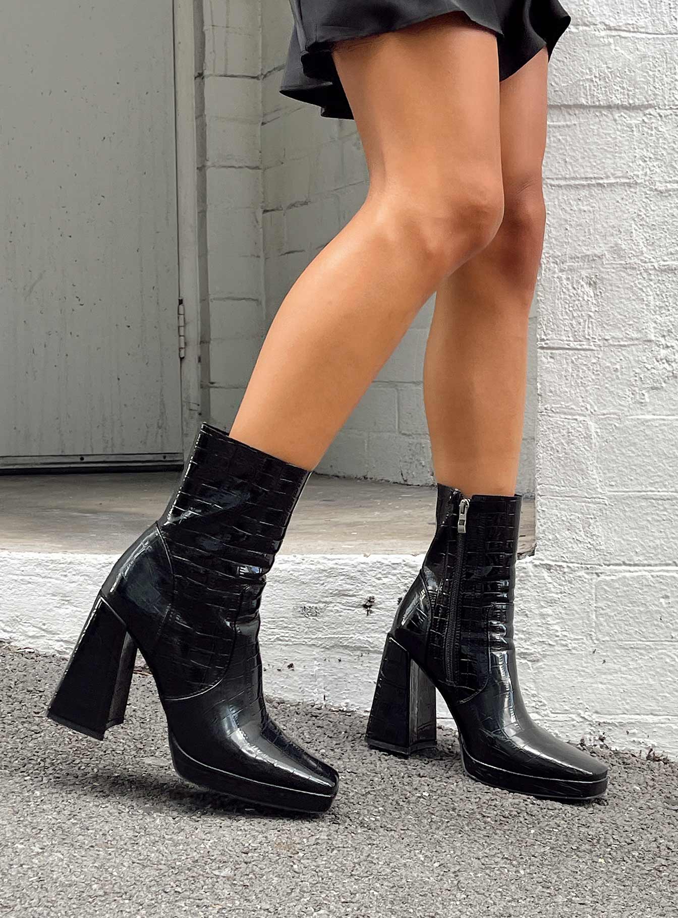 Jamie Croc Platform Boots Black - Image 6
