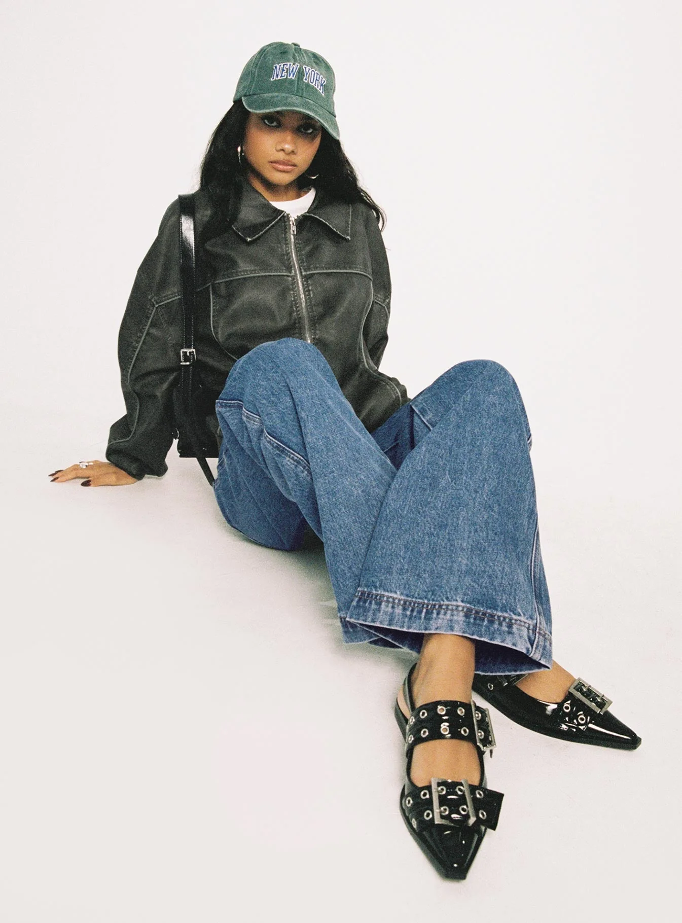 Jankins Low Rise Straight Leg Jeans Mid Wash - Image 10