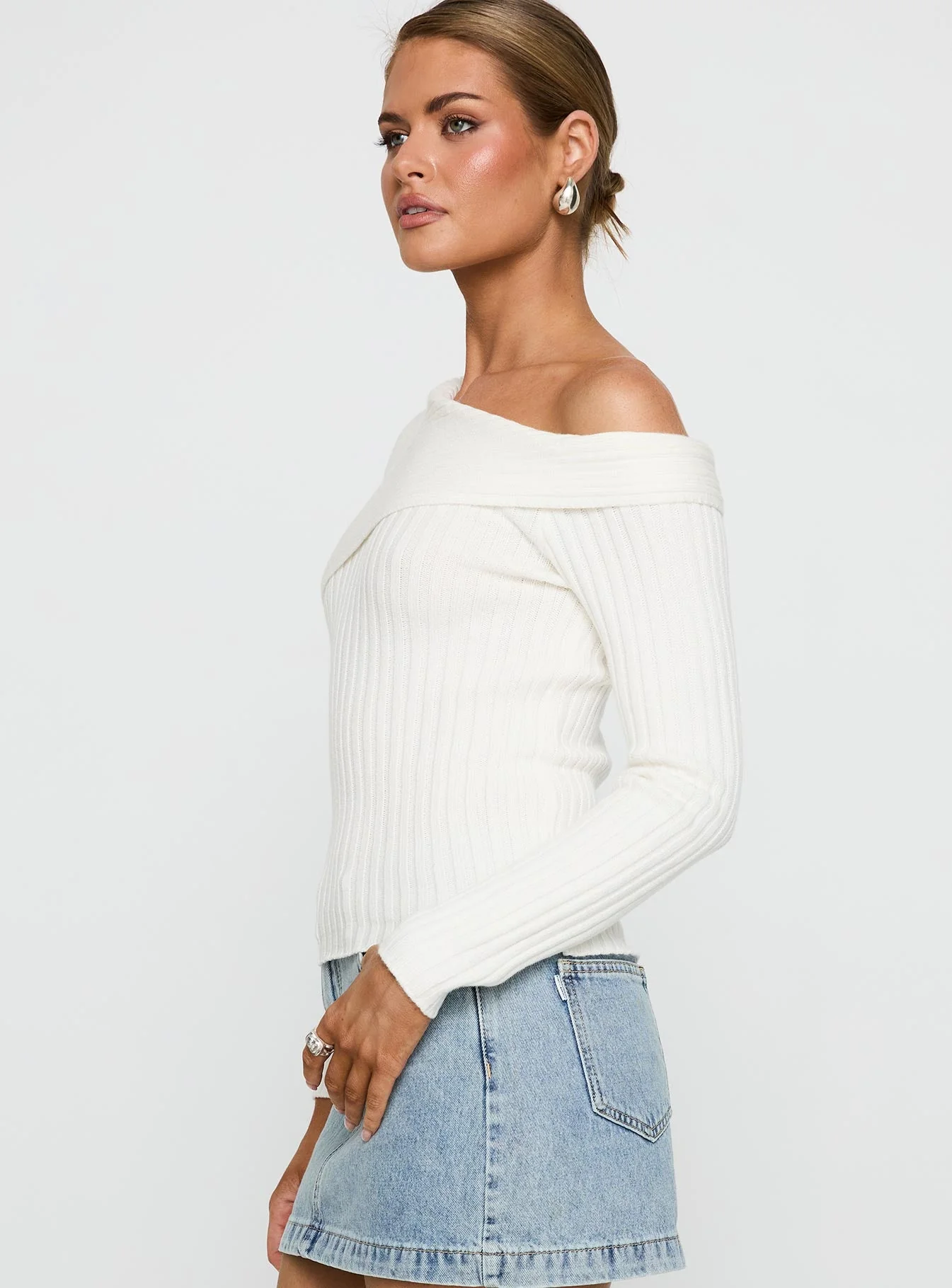 Jaybell Cold Shoulder Sweater White - Image 4