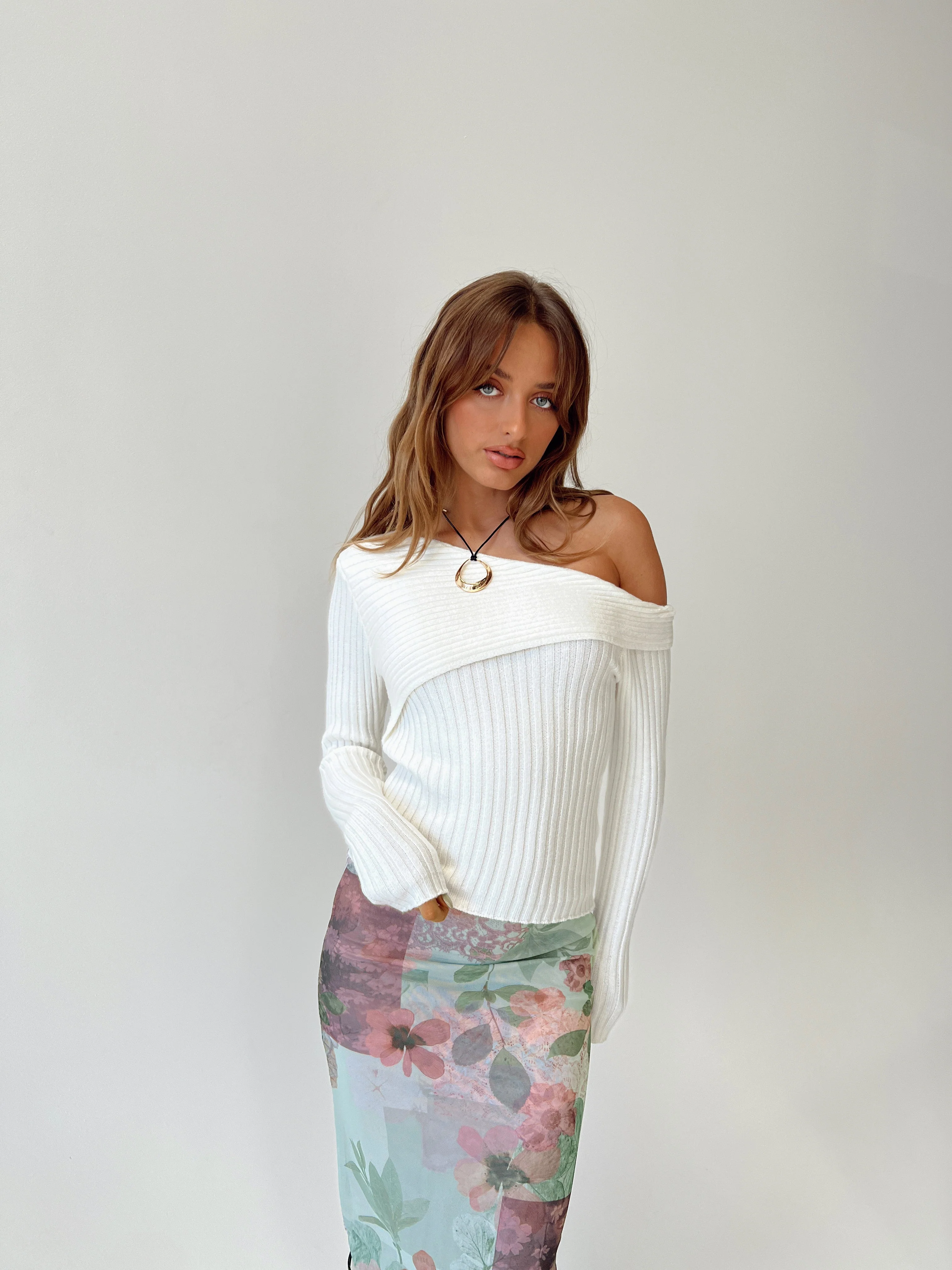 Jaybell Cold Shoulder Sweater White - Image 8