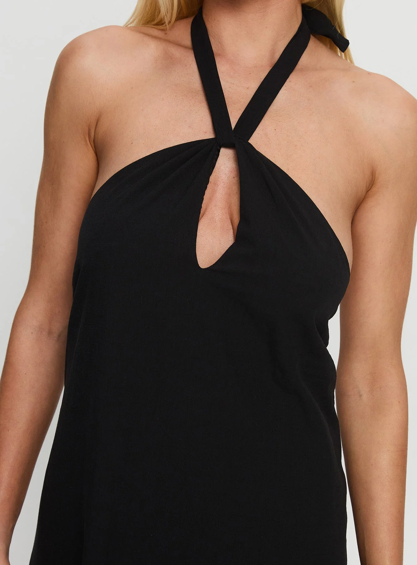 Kaiana Keyhole Halter Maxi Dress Black - Image 5