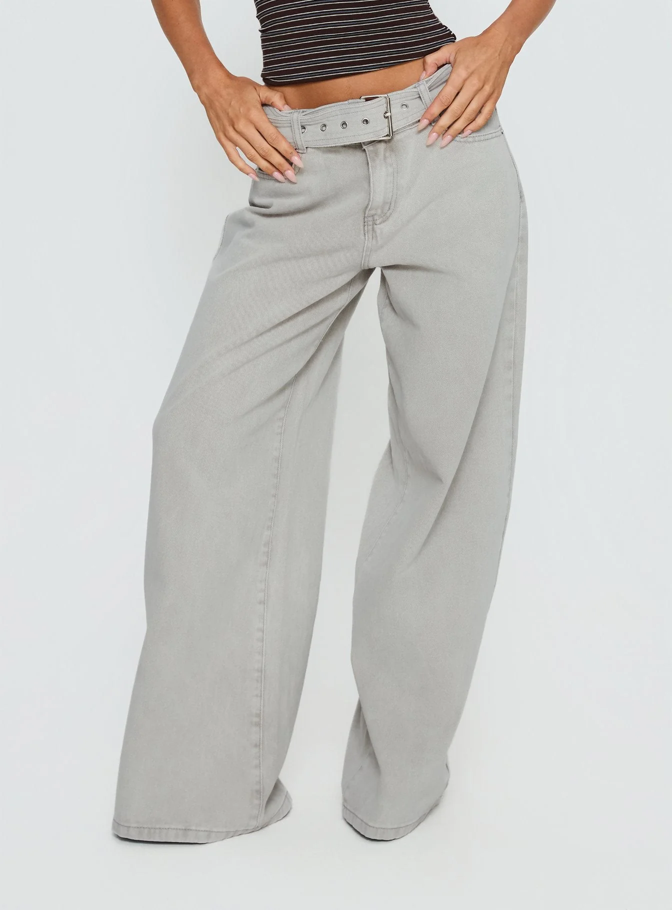 Katlin Mid Rise Wide Leg Buckle Detail Jeans Desert Wash - Image 2
