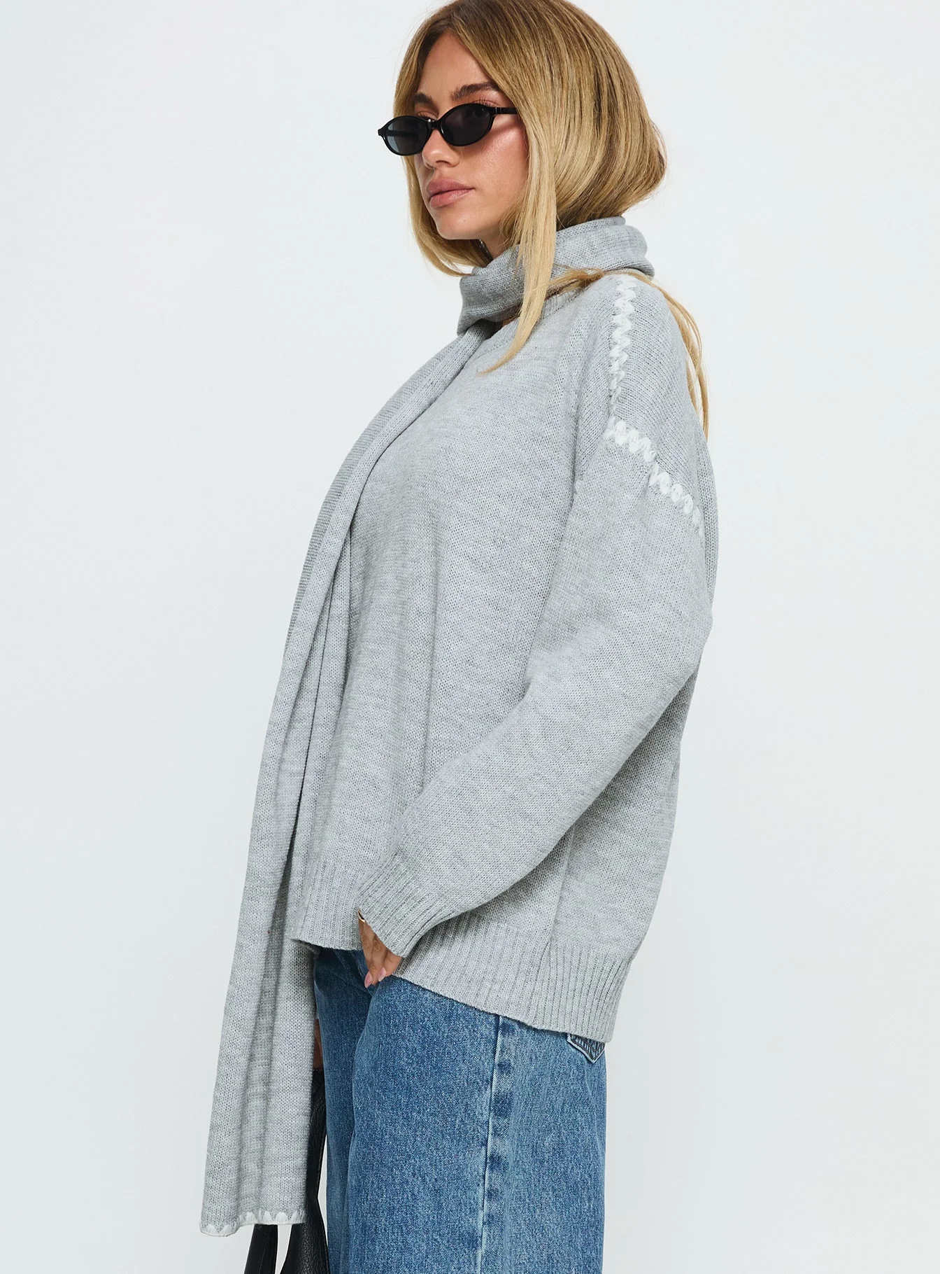 Keriana Contrast Stitch Knit Sweater Grey / White - Image 4