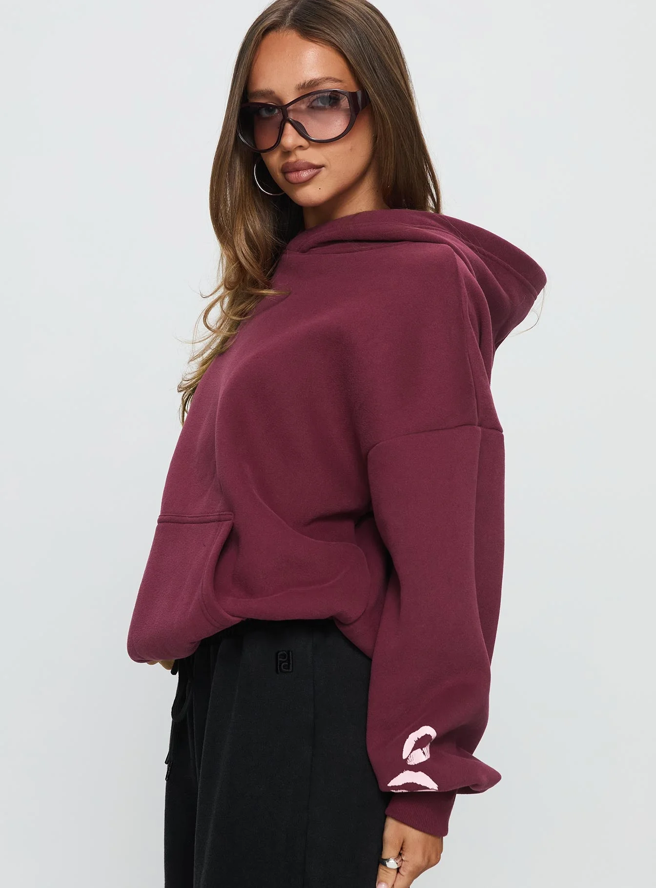 Kisses Graphic Hoodie Wine - Image 4