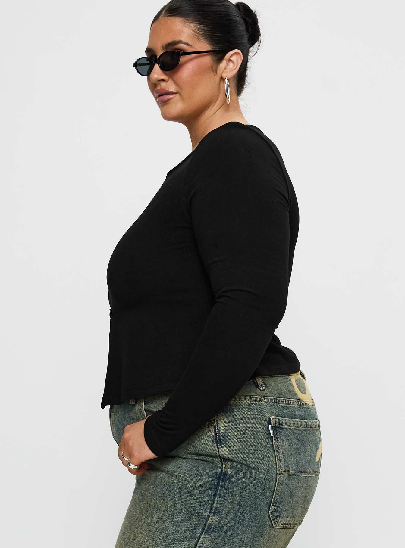 Kortez Long Sleeve Zip Through Top Black Curve - Image 4