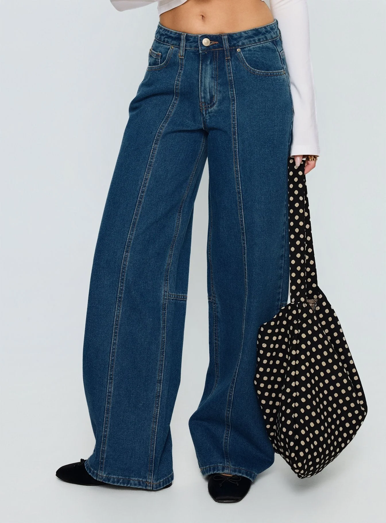 Lando Low Rise Straight Leg Jeans Mid Blue Wash - Image 2