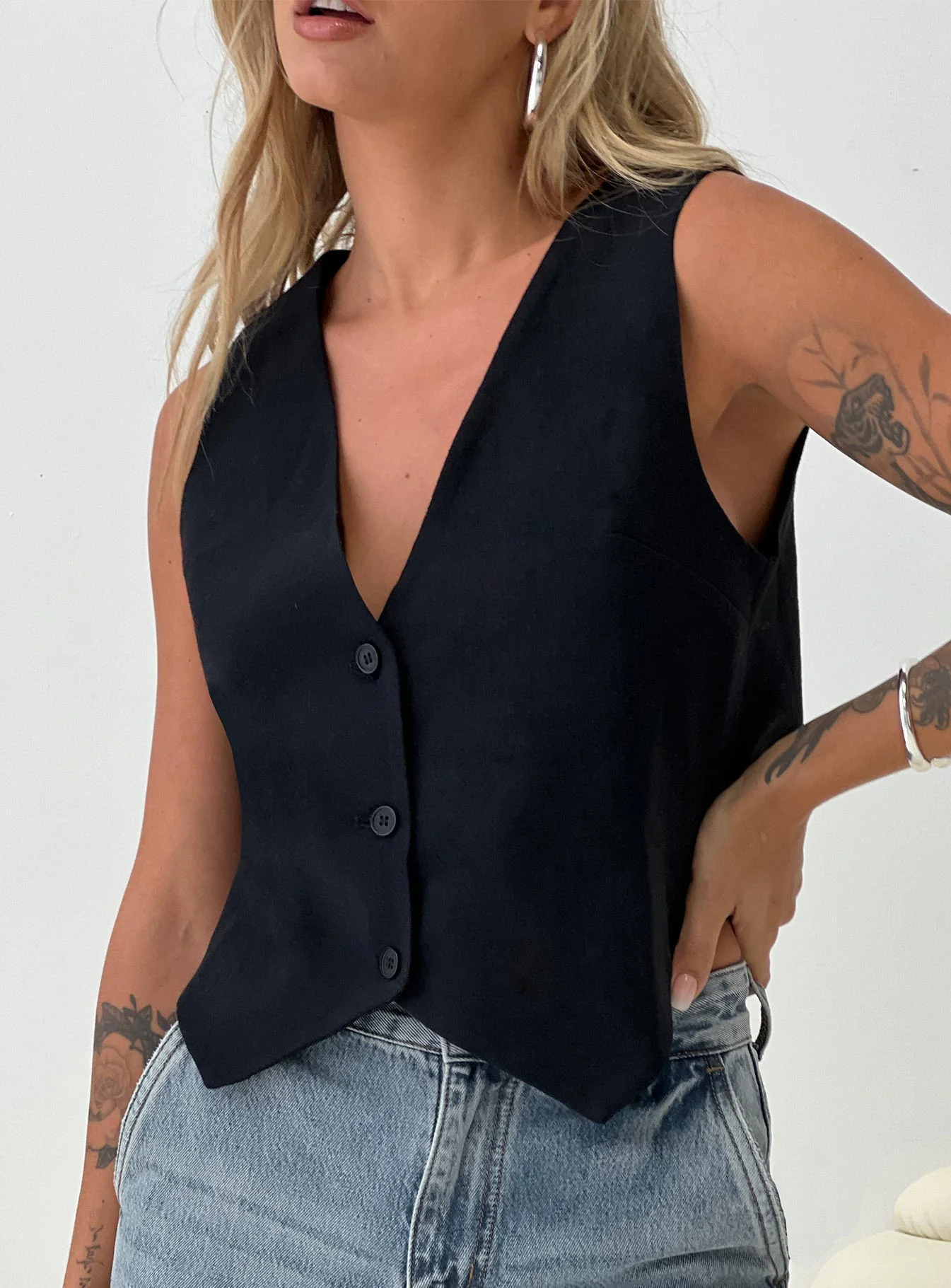 Leo Vest Black - Image 7