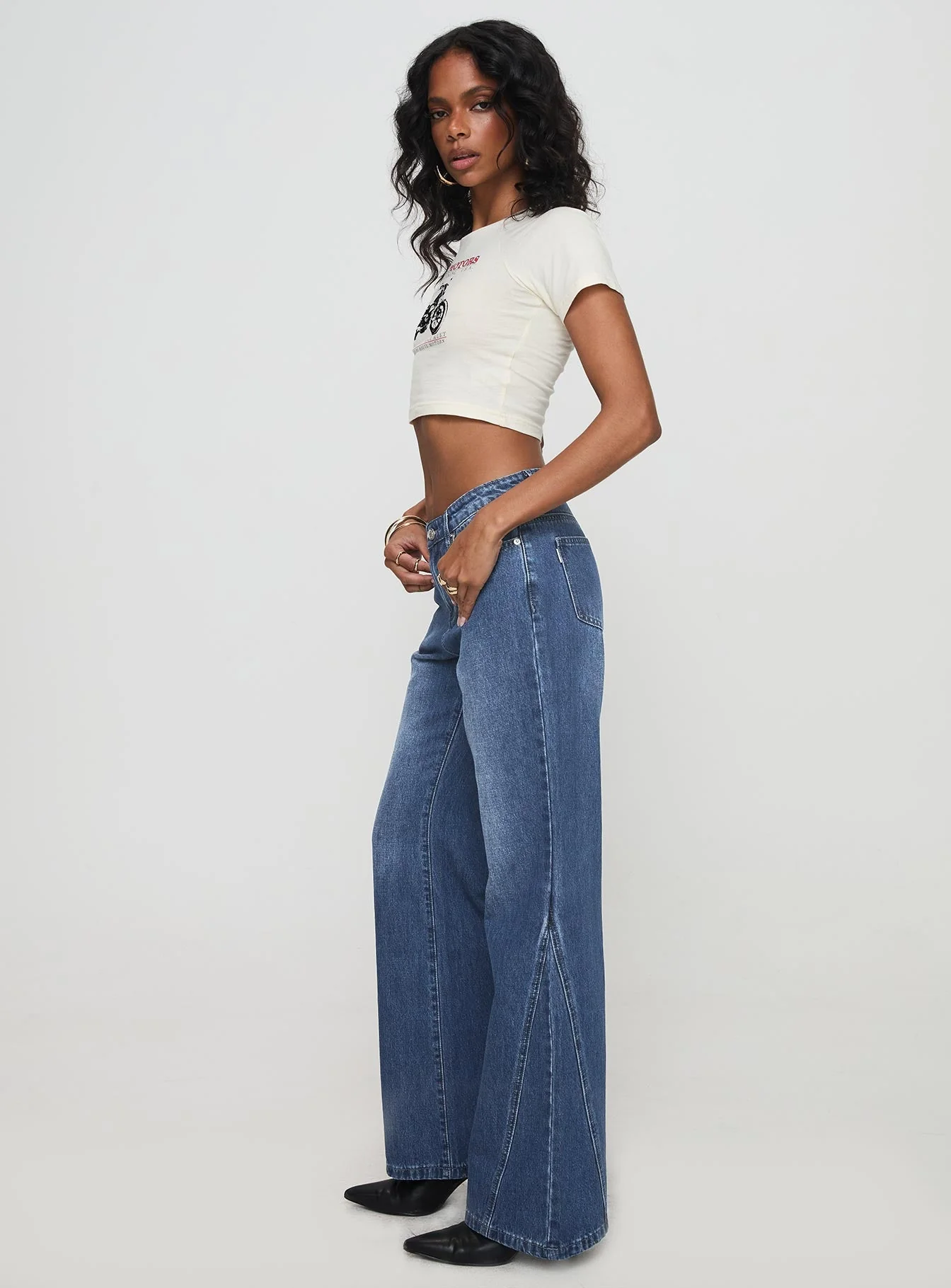Leslee Mid Rise Flare Jean Mid Wash Blue - Image 4