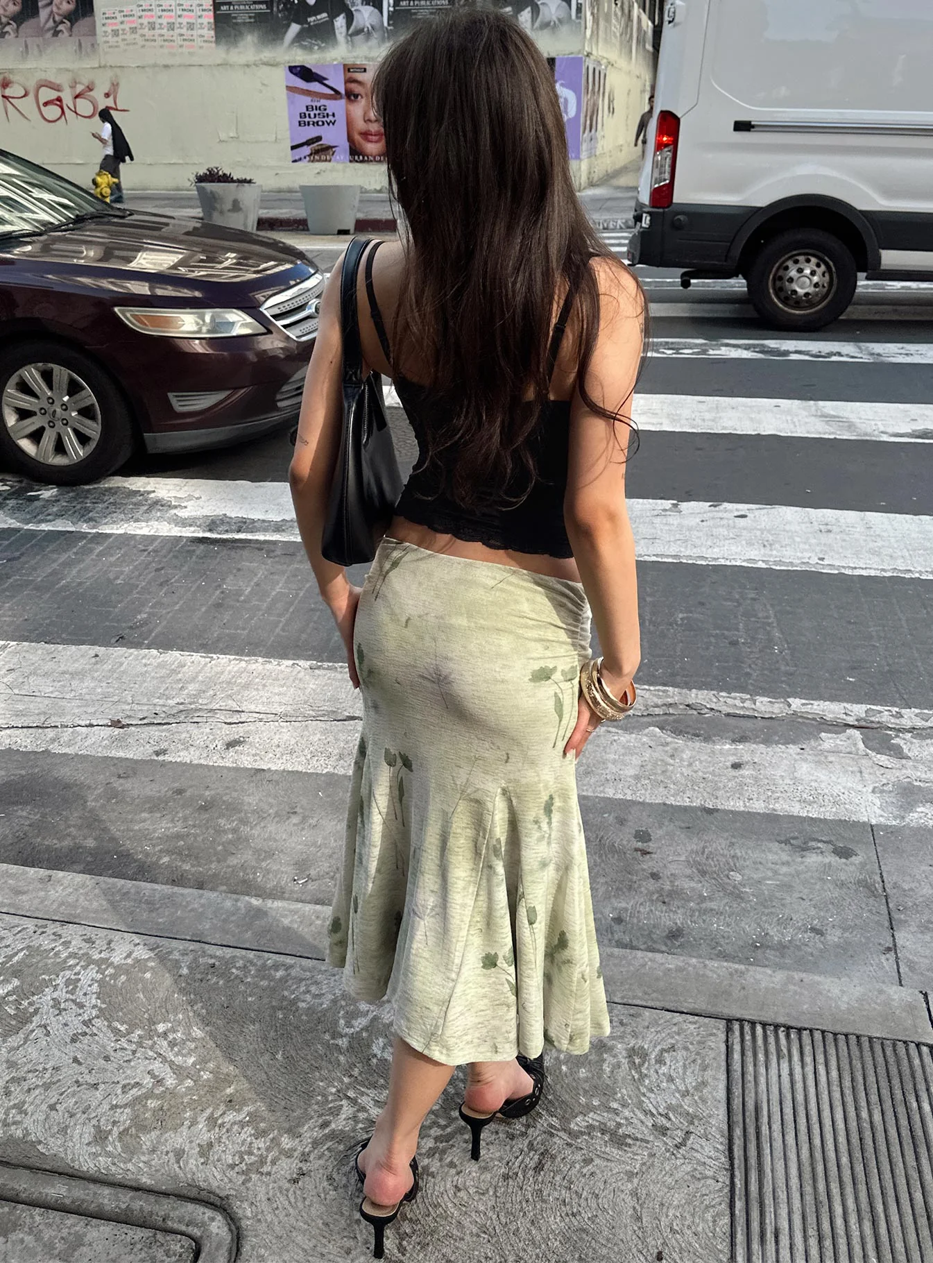 Lewish Low Rise Midi Skirt Green Floral - Image 11