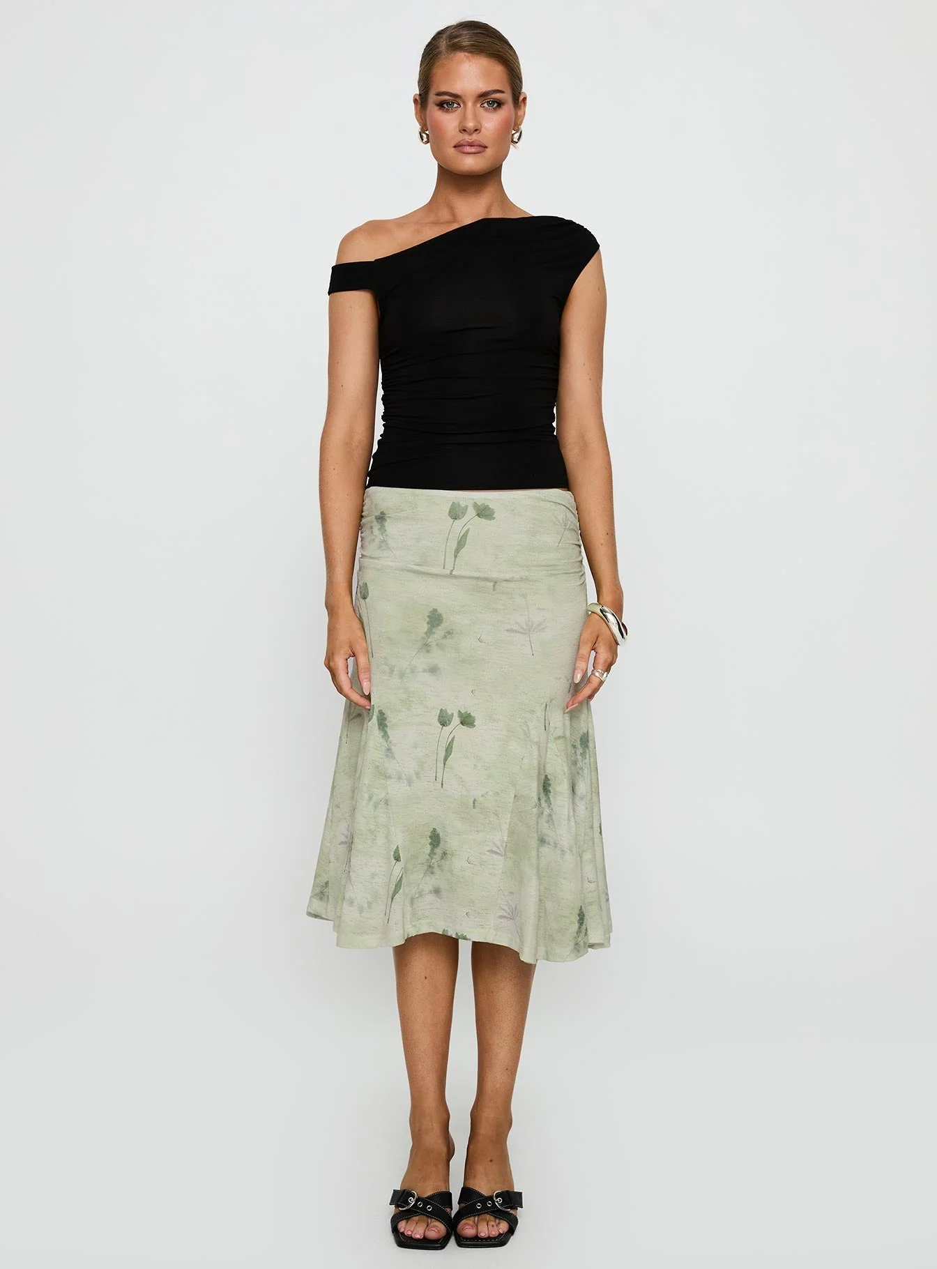 Lewish Low Rise Midi Skirt Green Floral - Image 6