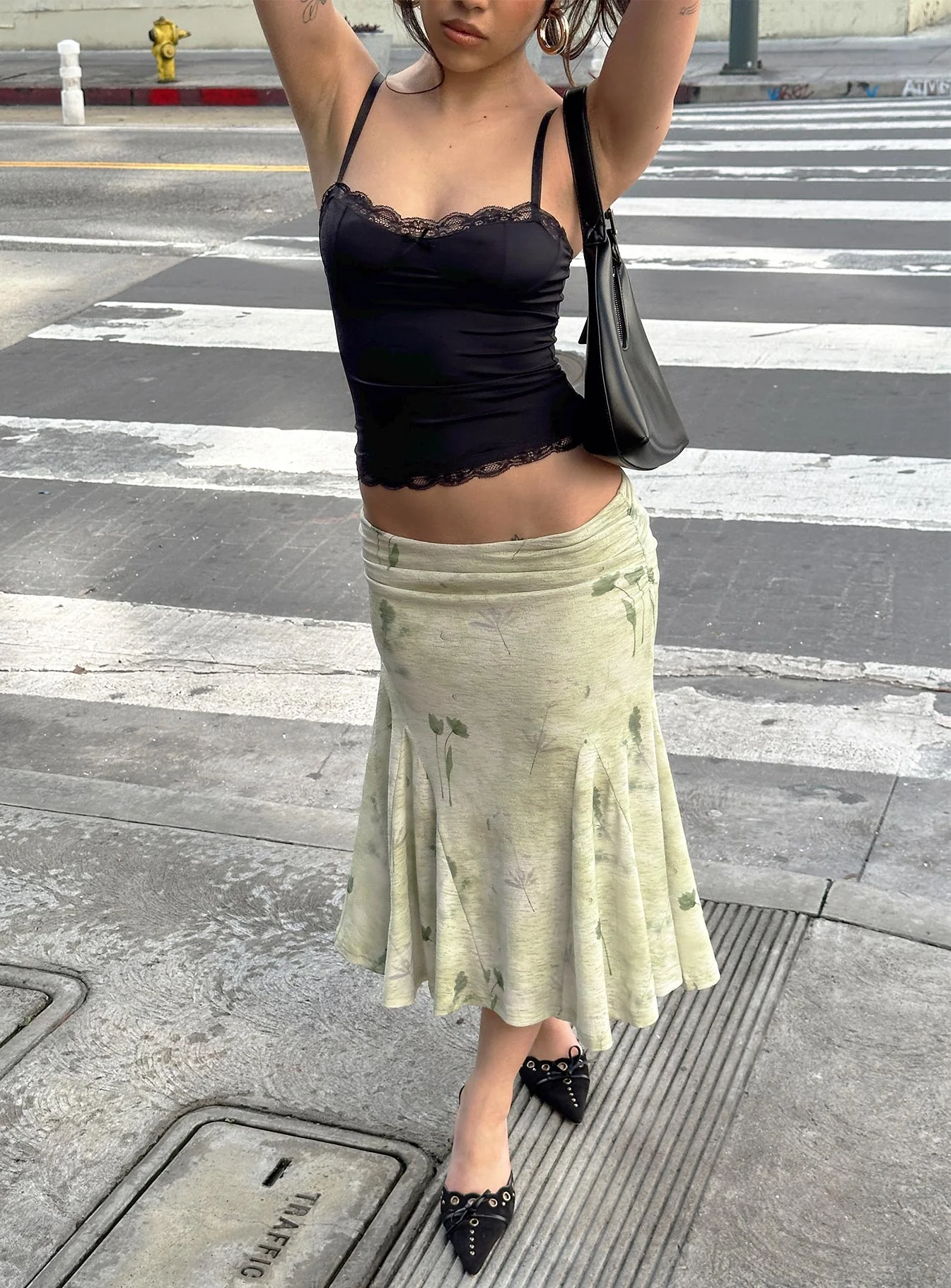 Lewish Low Rise Midi Skirt Green Floral - Image 9