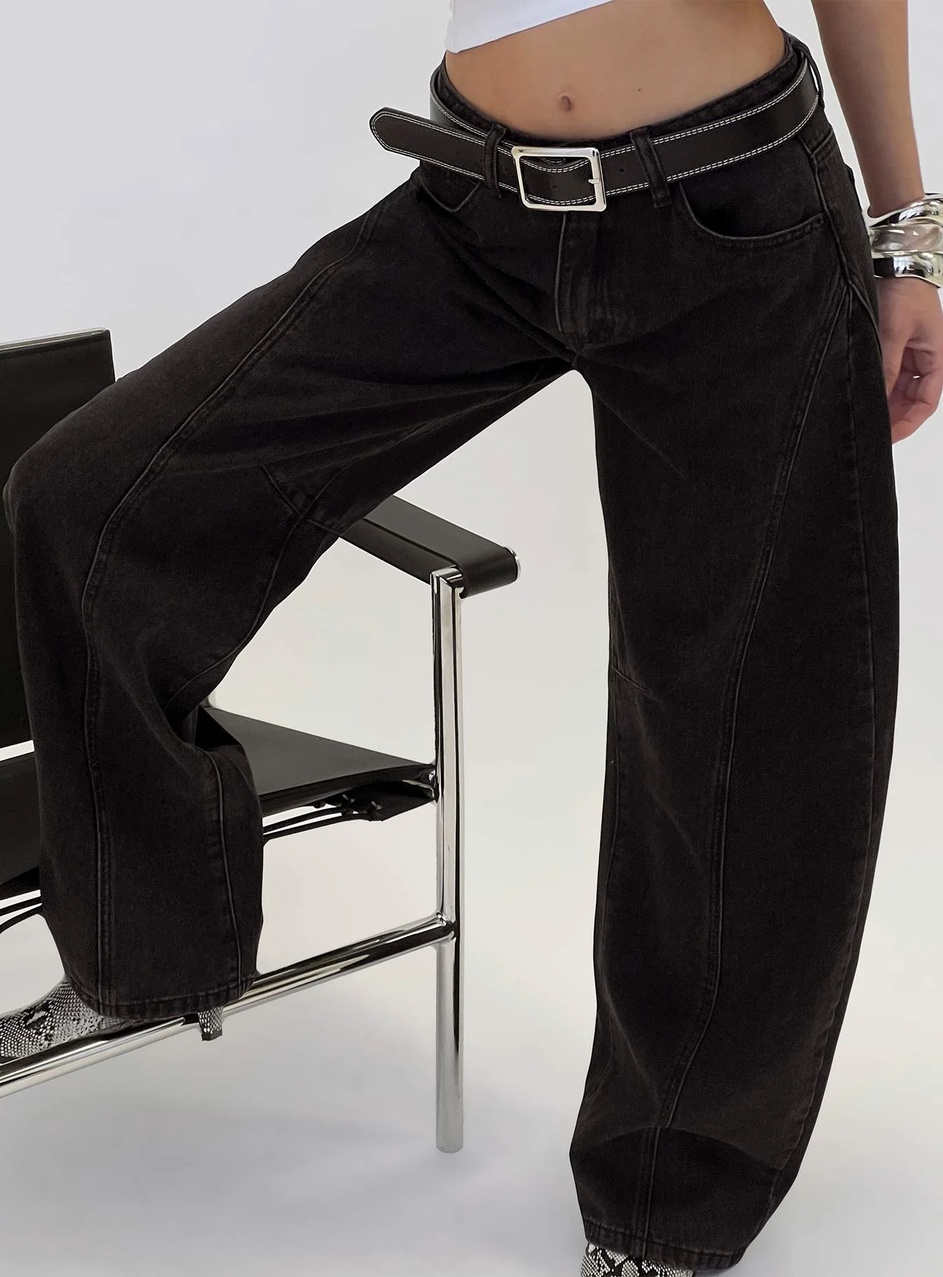 Lost Track Mid Rise Barrel Leg Jeans Washed Black - Image 8