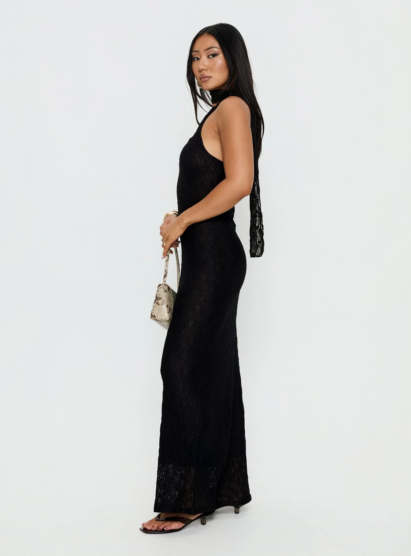 Lux Lace Maxi Dress Noir - Image 4