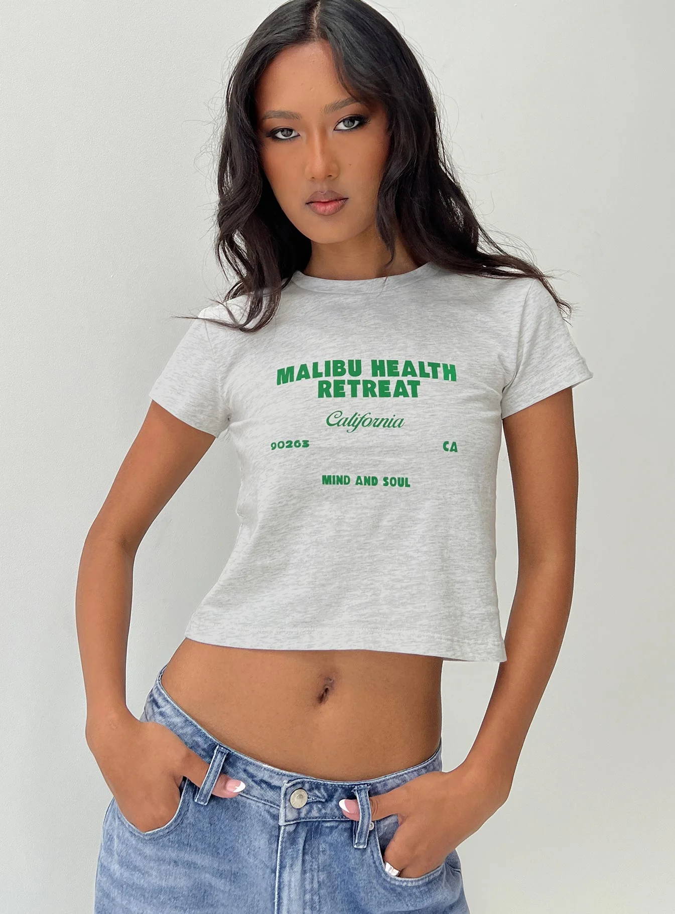 Malibu Retreat Tee Grey - Image 6