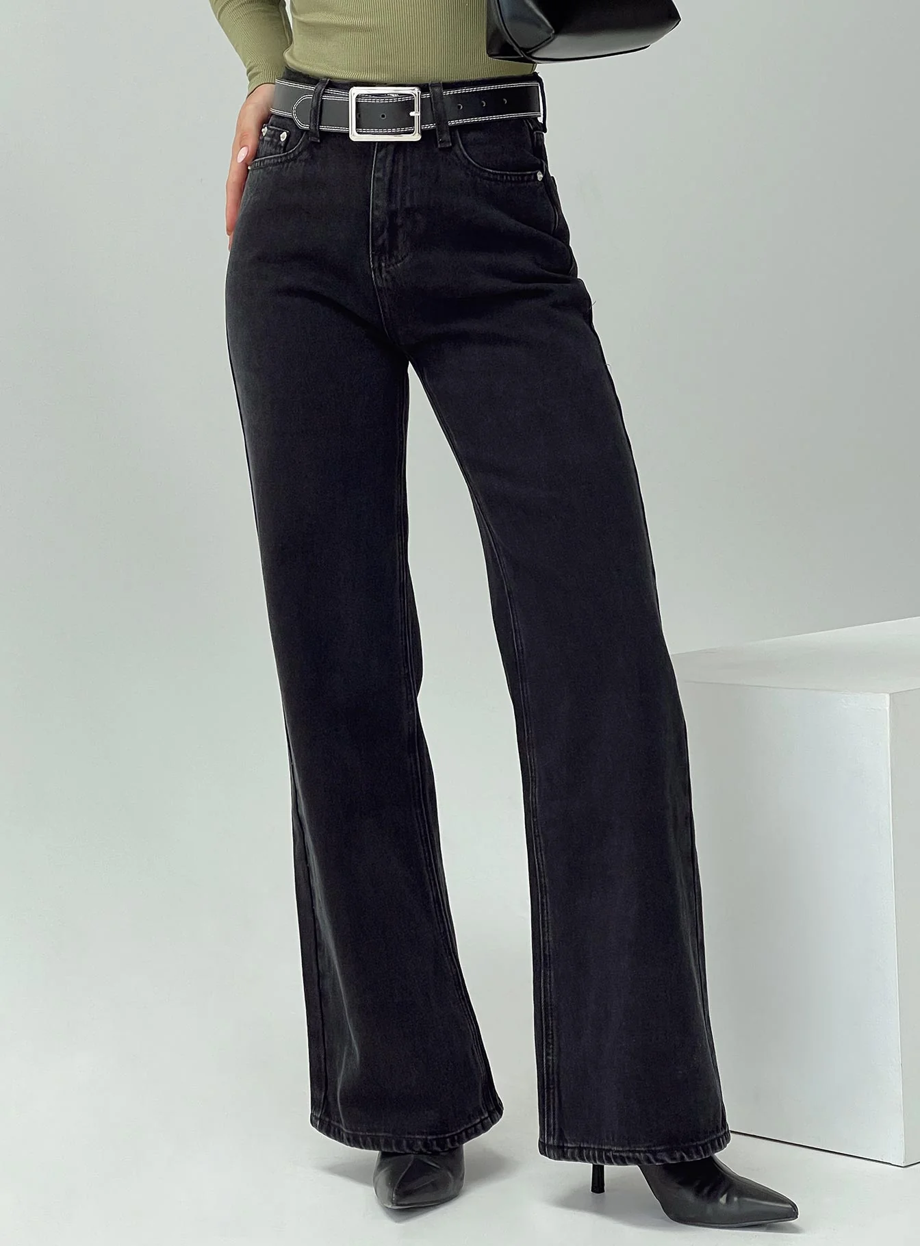 Maple Mid Rise Flare Washed Black - Image 9