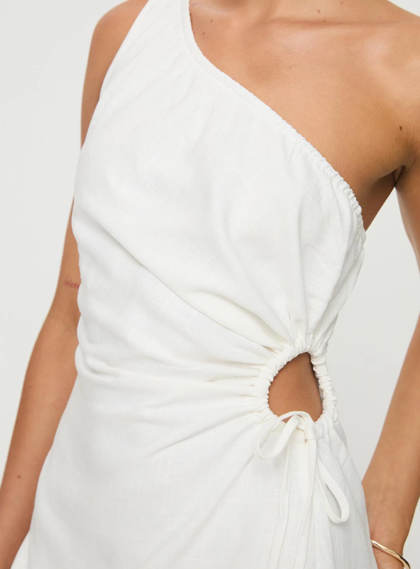Mayzie One Shoulder Mini Dress White - Image 6
