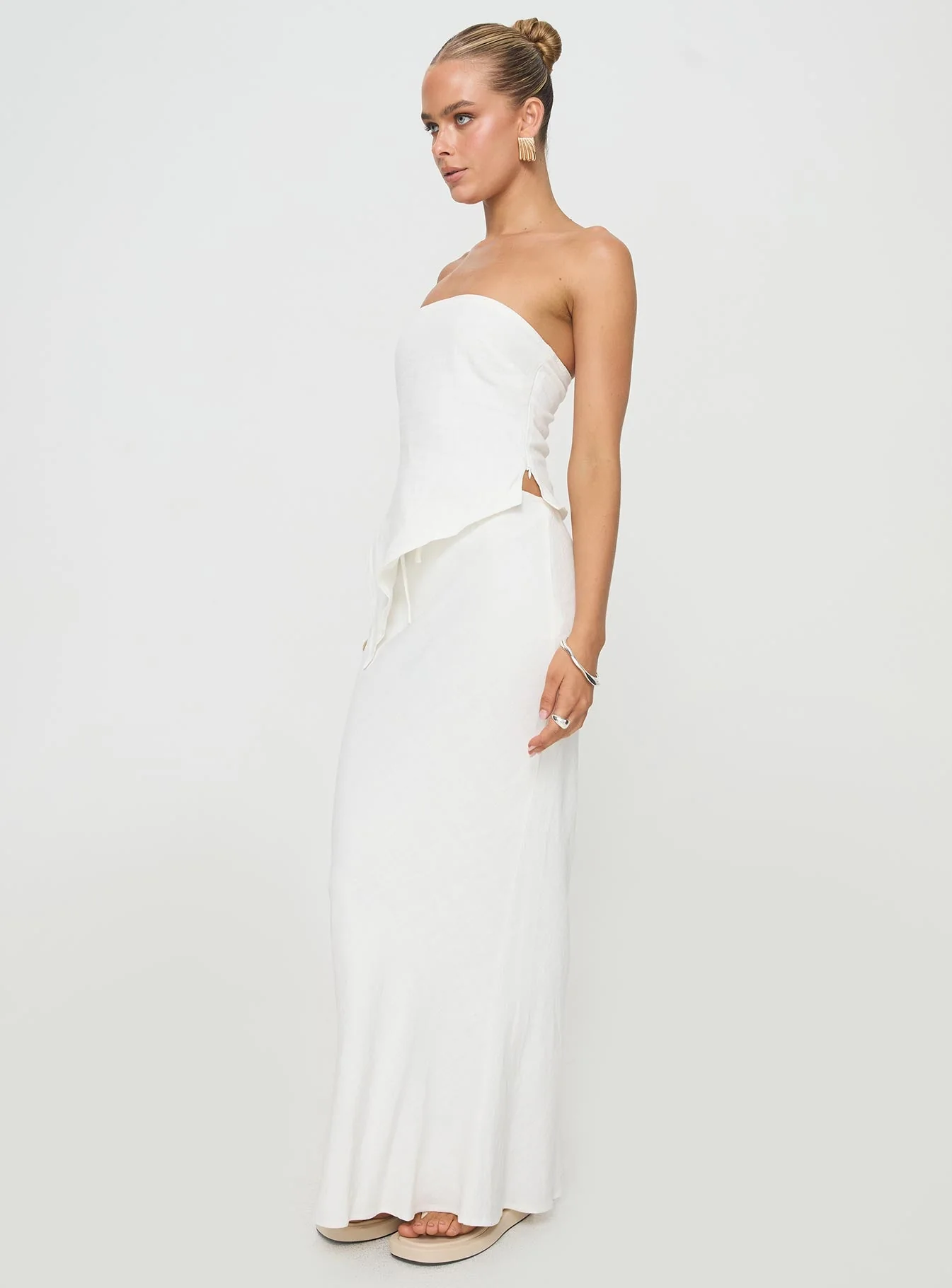 Mercer Linen Blend Maxi Skirt White - Image 4
