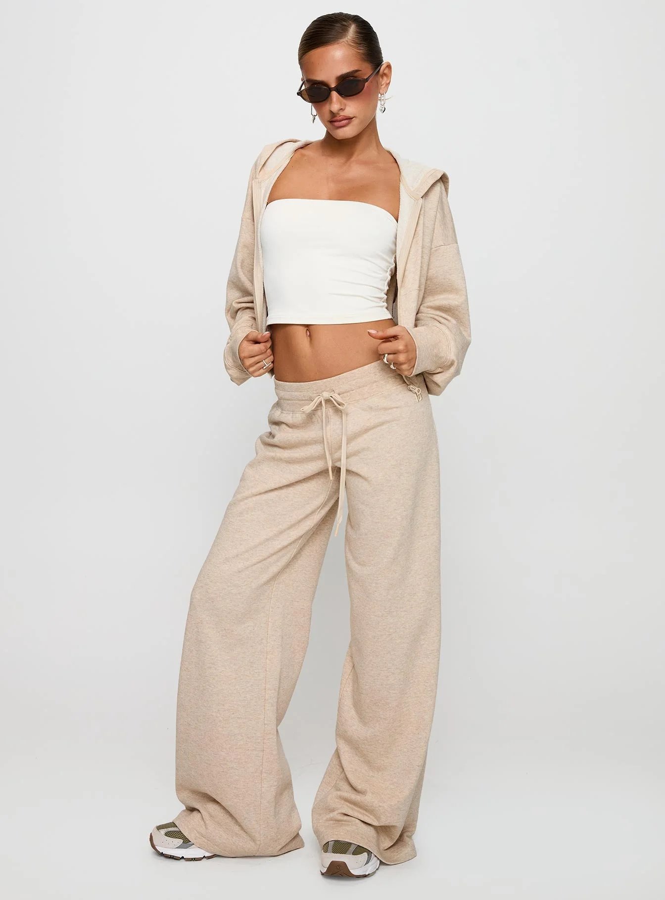 Mindful Low Rise Pant Oat Marle - Image 3