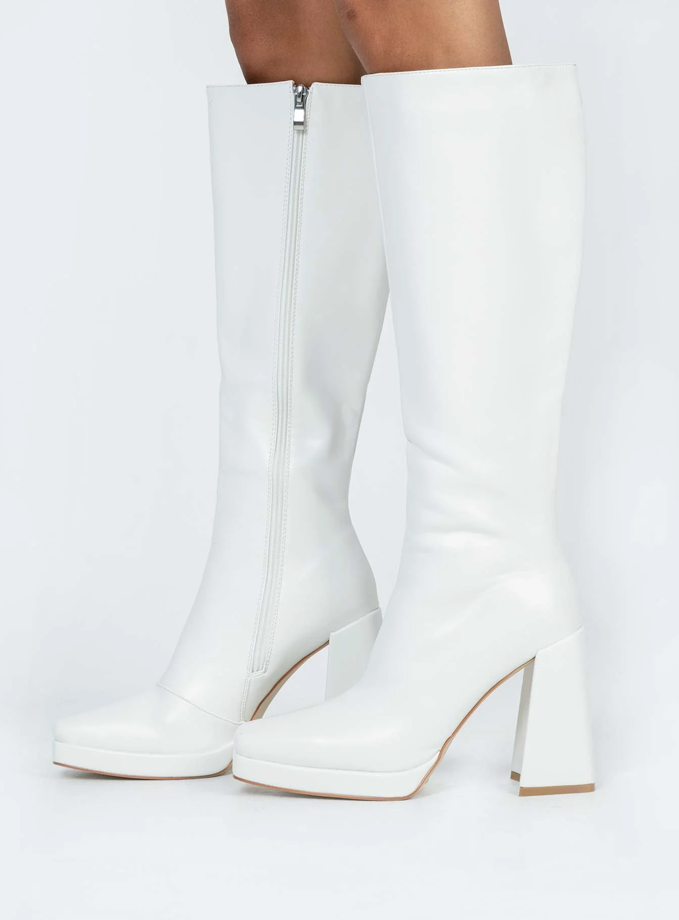 Montgomery Boots Matte White - Image 3