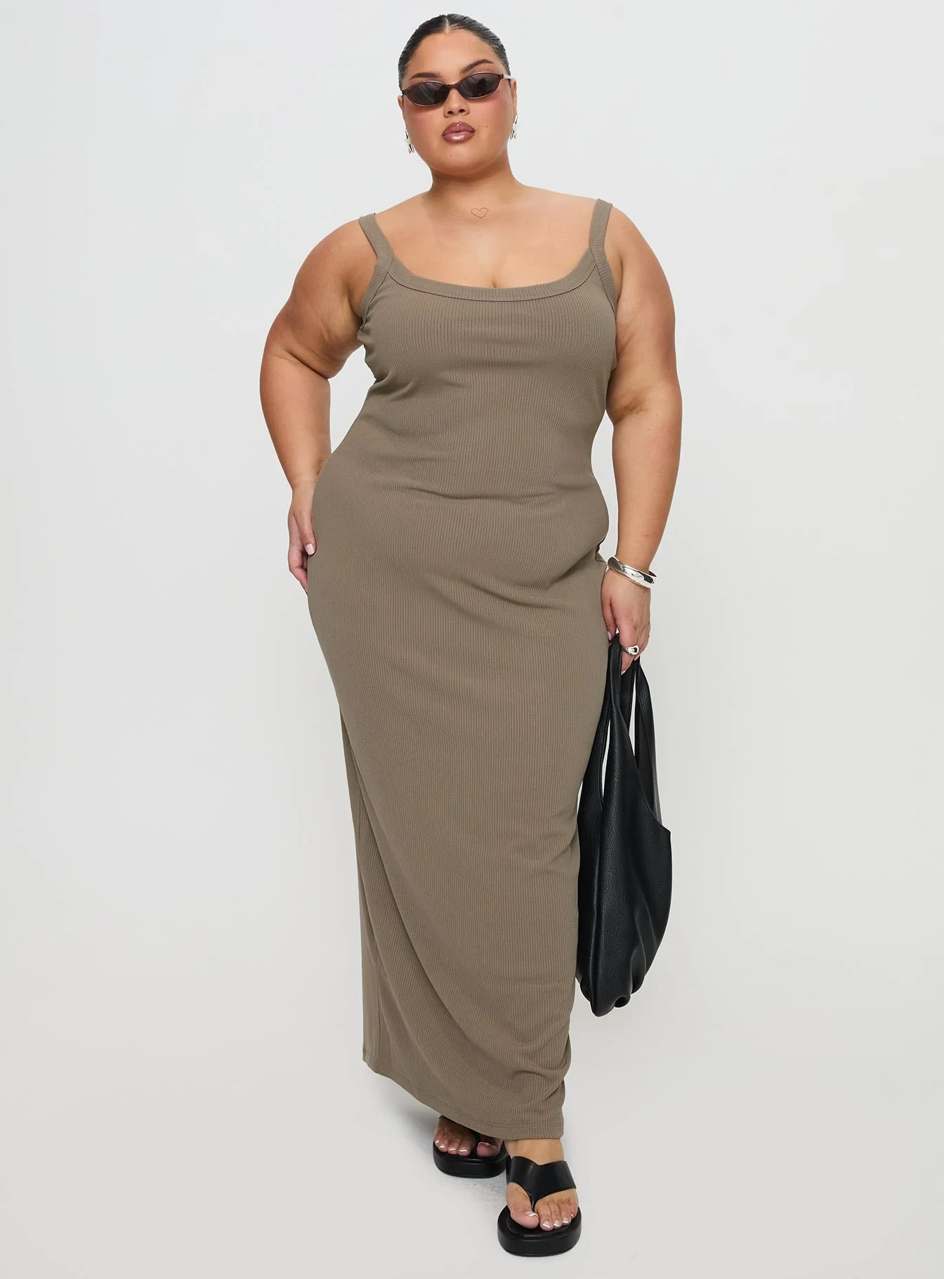 Montwood Maxi Dress Sage Curve - Image 3