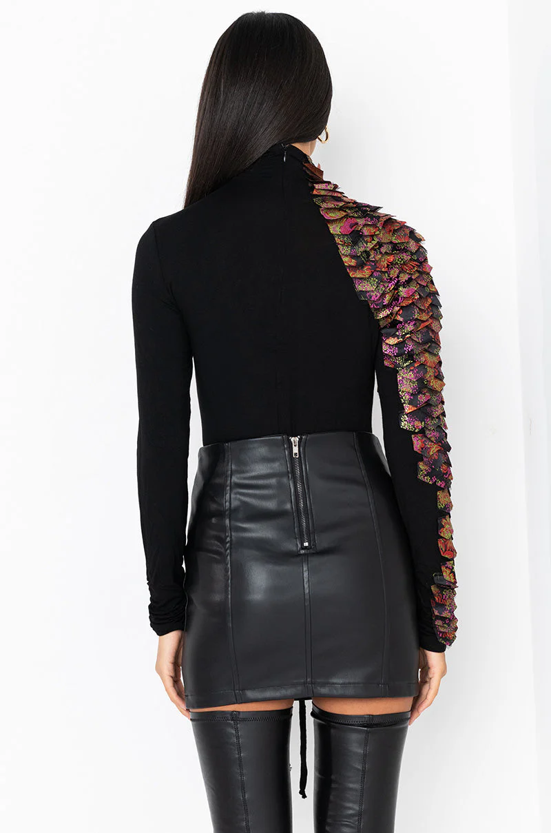 NASTASIA BROCADE SCALE TOP - Image 10