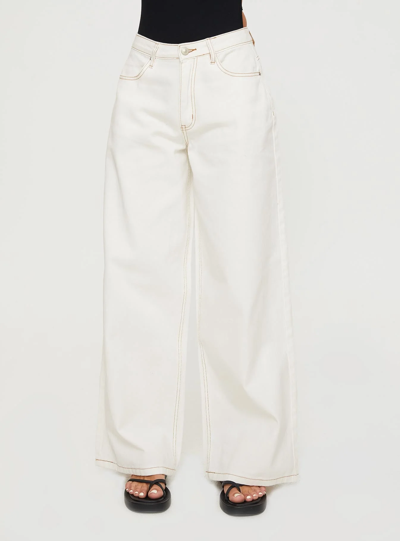 Naylor Mid Rise Wide Leg Jeans Cream - Image 2