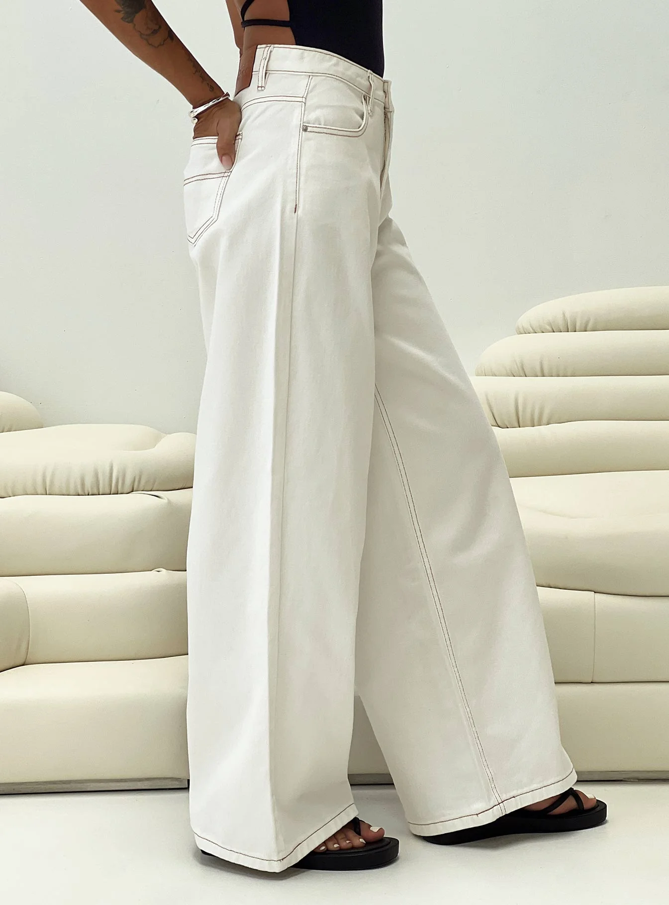Naylor Mid Rise Wide Leg Jeans Cream Tall - Image 7