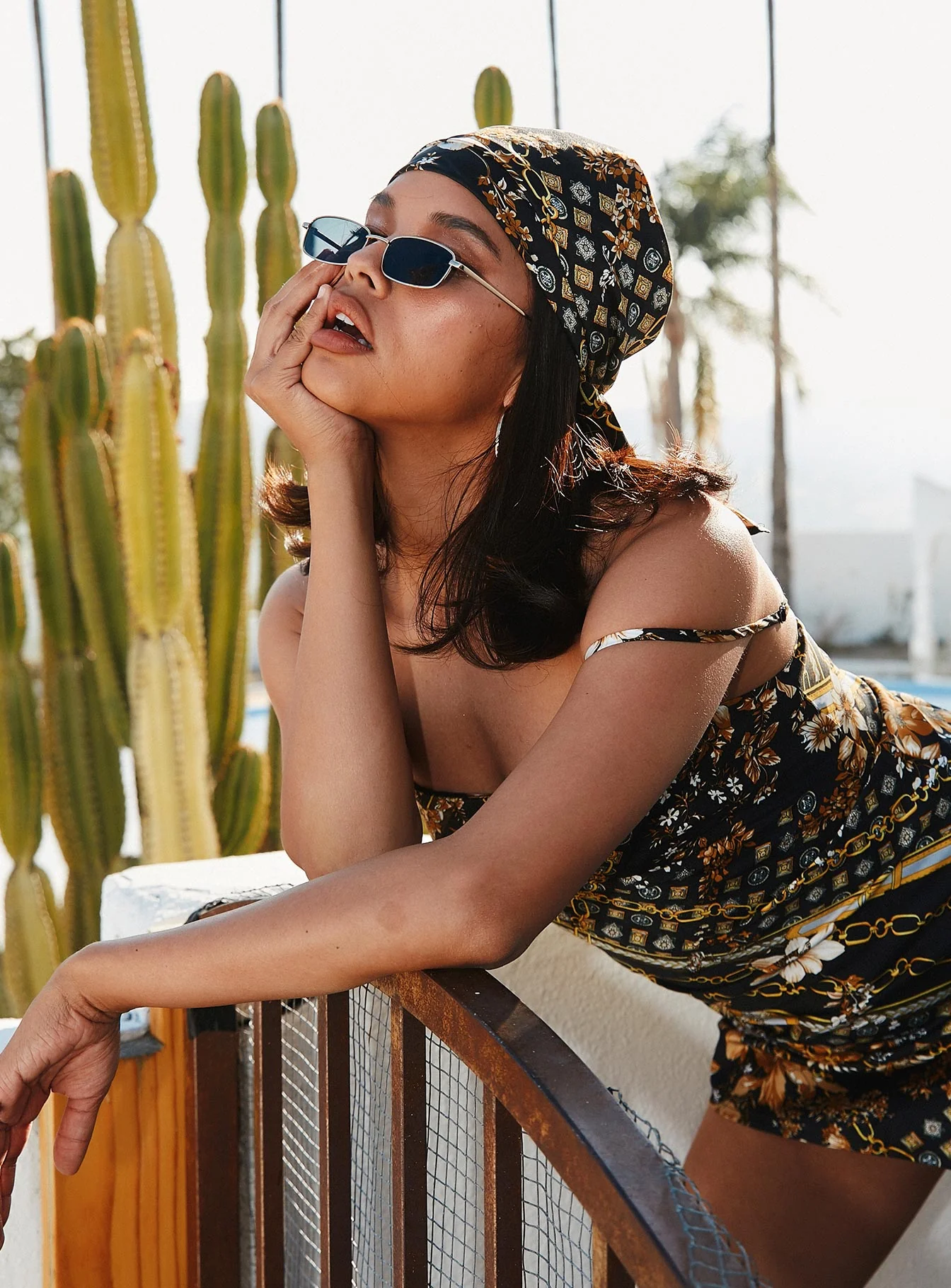 Nirvana Sunglasses Gold - Image 9