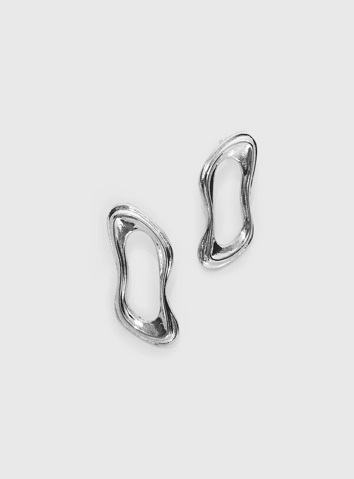 Novelle Earrings Silver - Image 2