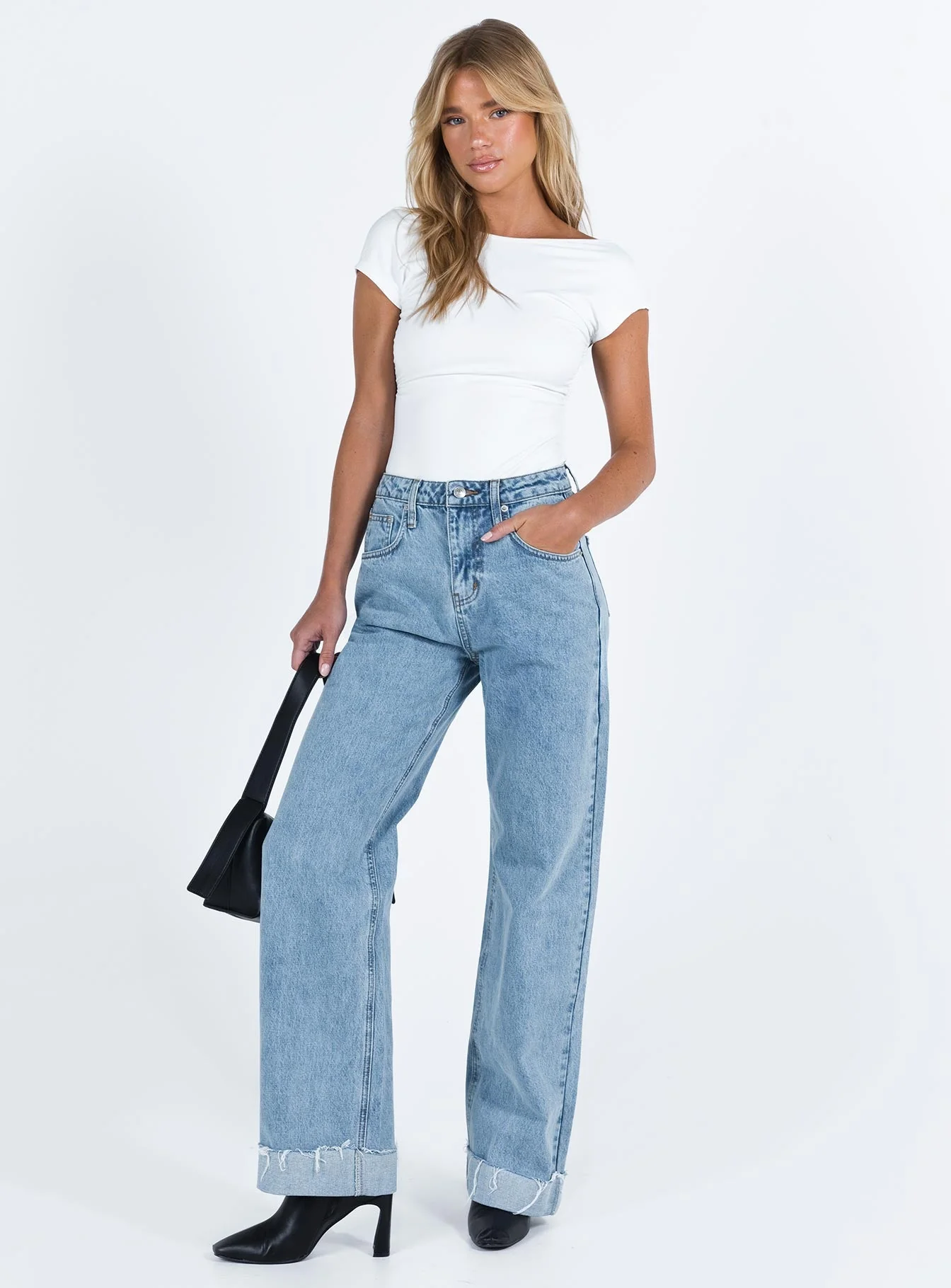 Ollie Mid Rise Straight Leg Jeans Mid Wash - Image 3