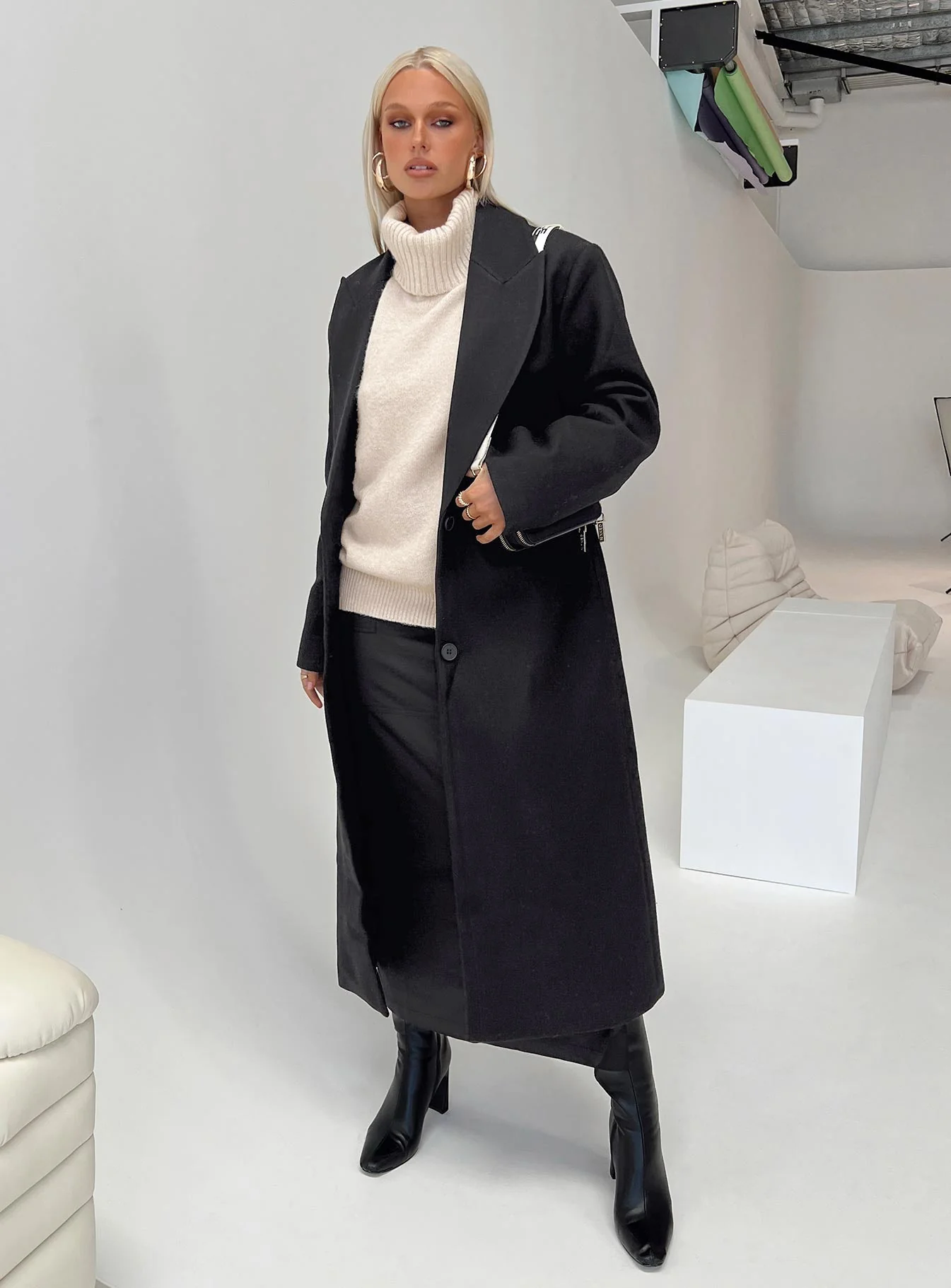 Olsen Coat Black - Image 7