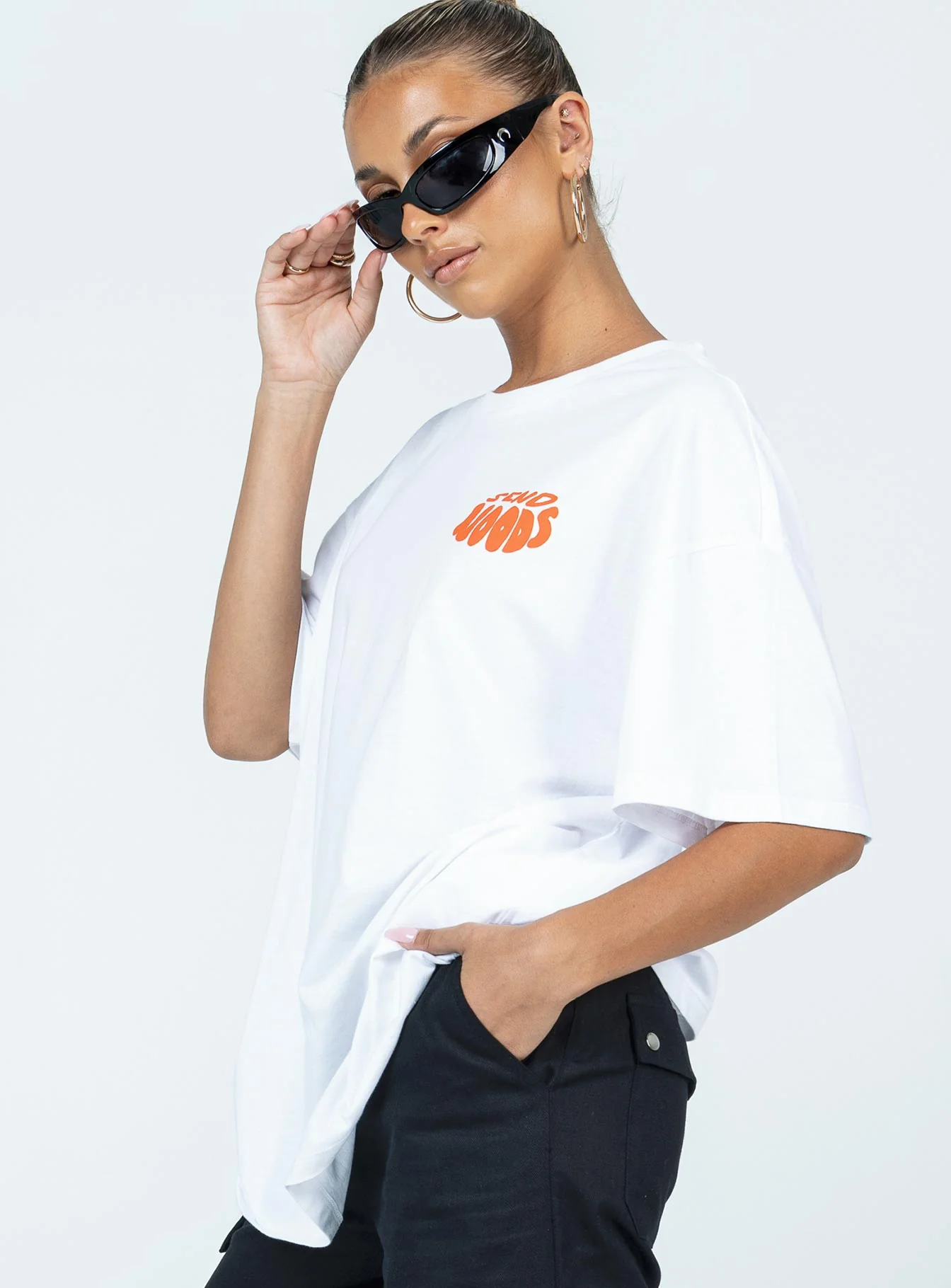 Noods Oversized Tee White - Image 4