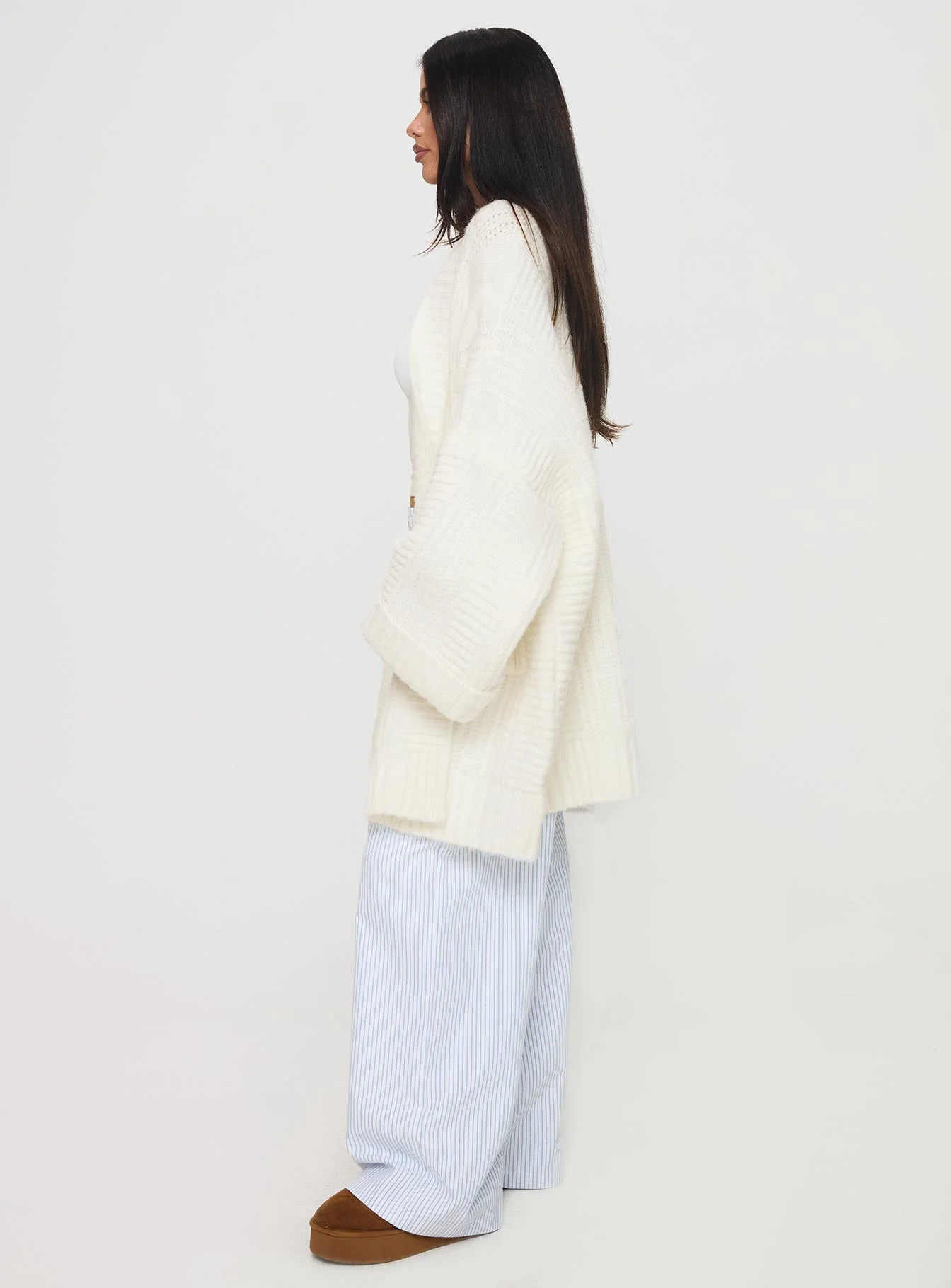 Paisleigh Cable Knit Cardigan Cream - Image 4