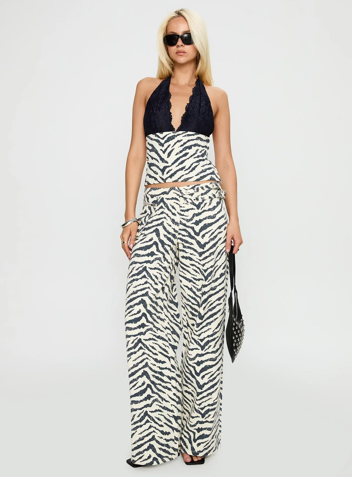 Paltrow Mid Rise Wide Leg Cargo Jeans Zebra - Image 3