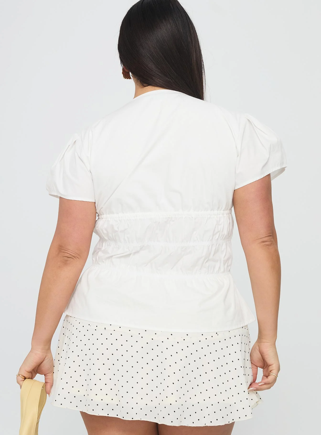 Paramour Ruched Short Sleeve Top White Curve - Image 5