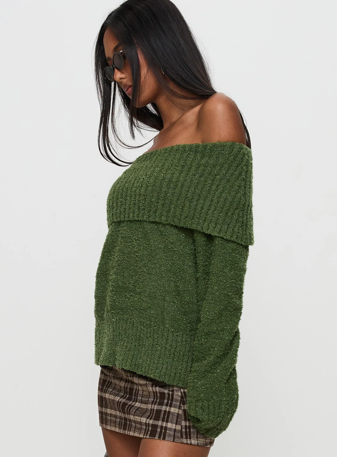 Parkley Boucle Off The Shoulder Sweater Olive - Image 3