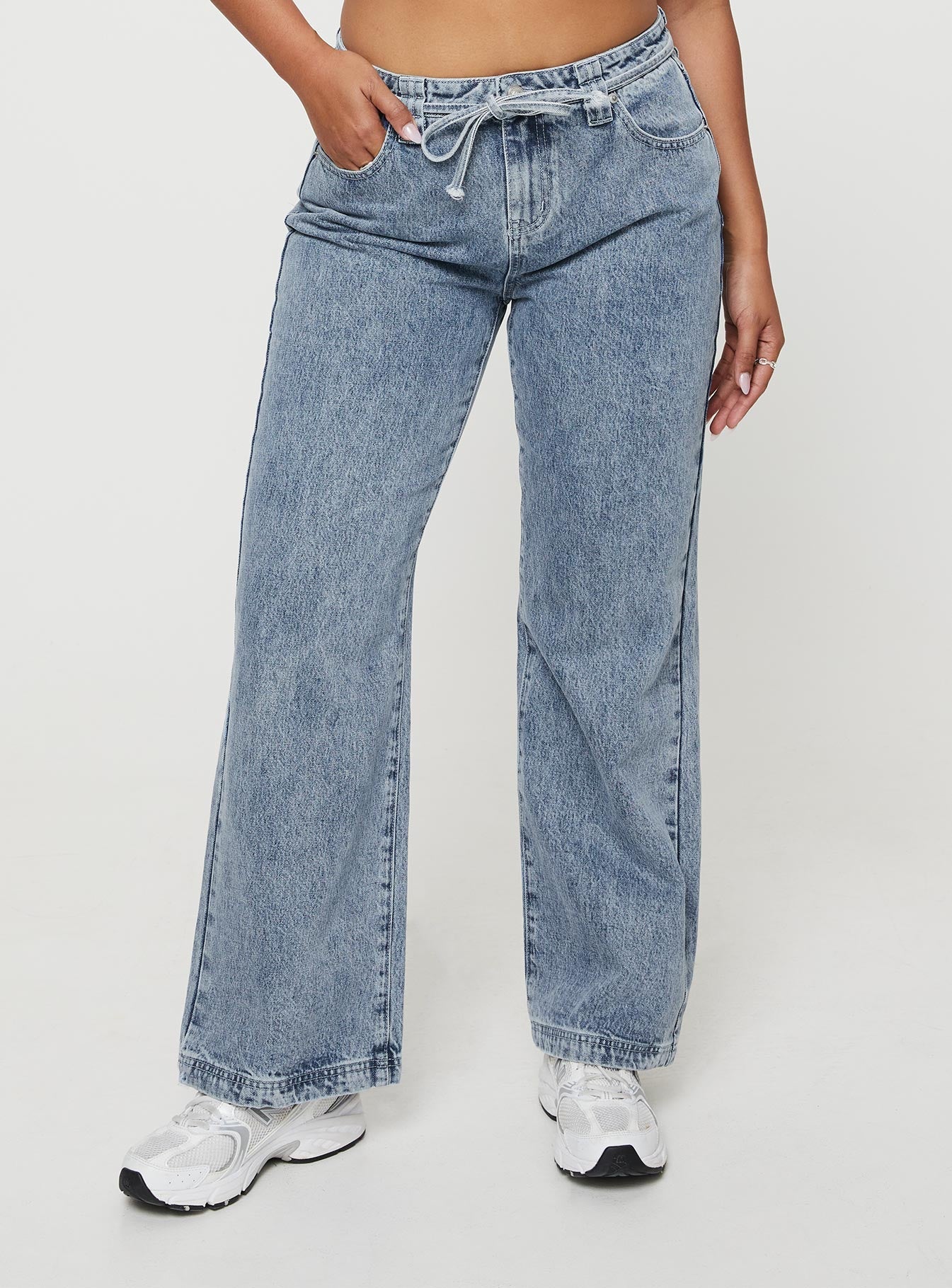 Pemberton High Rise Straight Leg Jeans Mid Wash Denim - Image 2