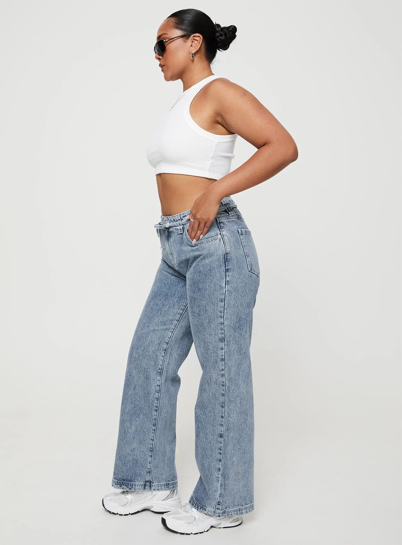 Pemberton High Rise Straight Leg Jeans Mid Wash Denim - Image 4