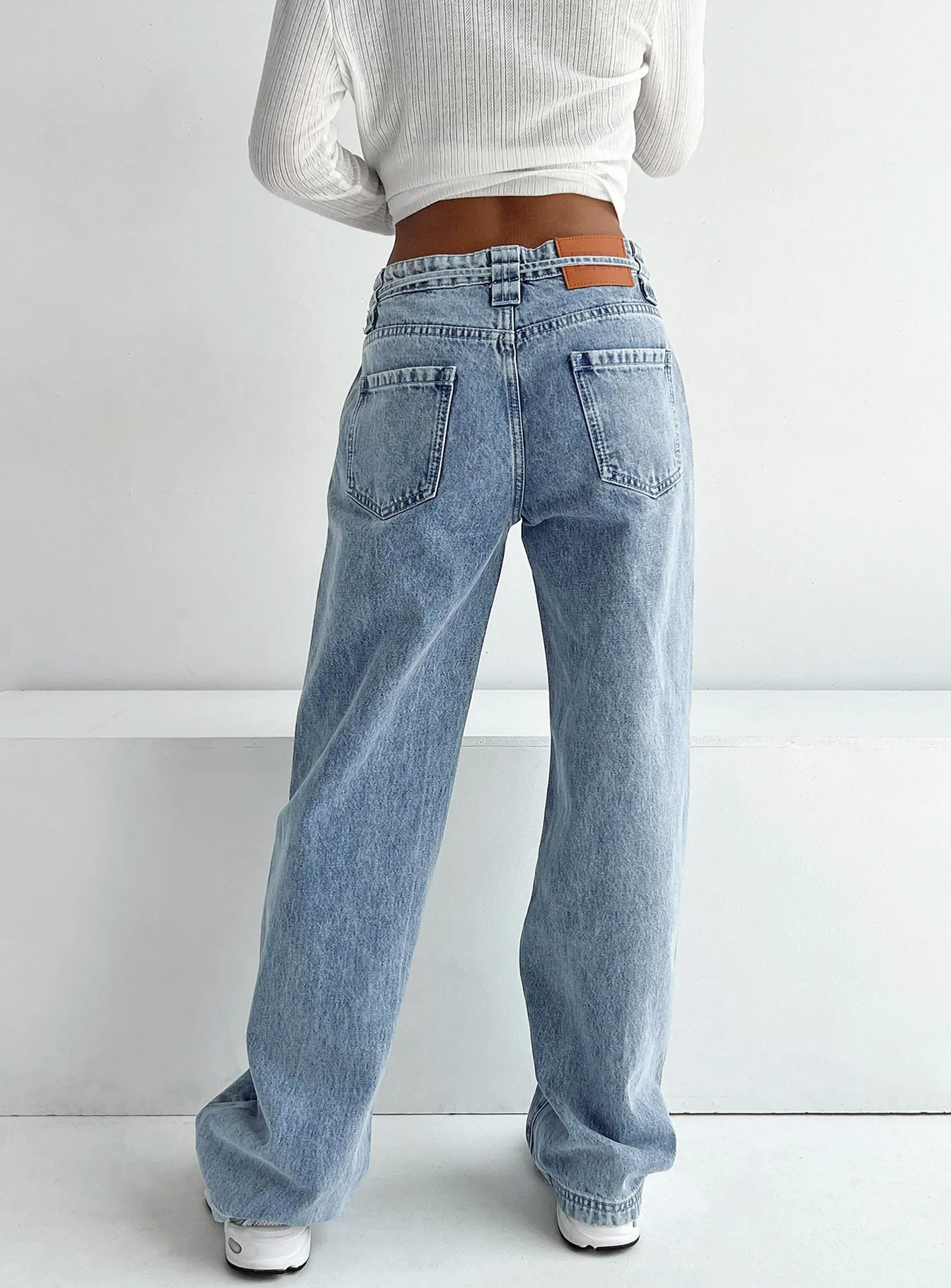 Pemberton High Rise Straight Leg Jeans Mid Wash Denim - Image 9