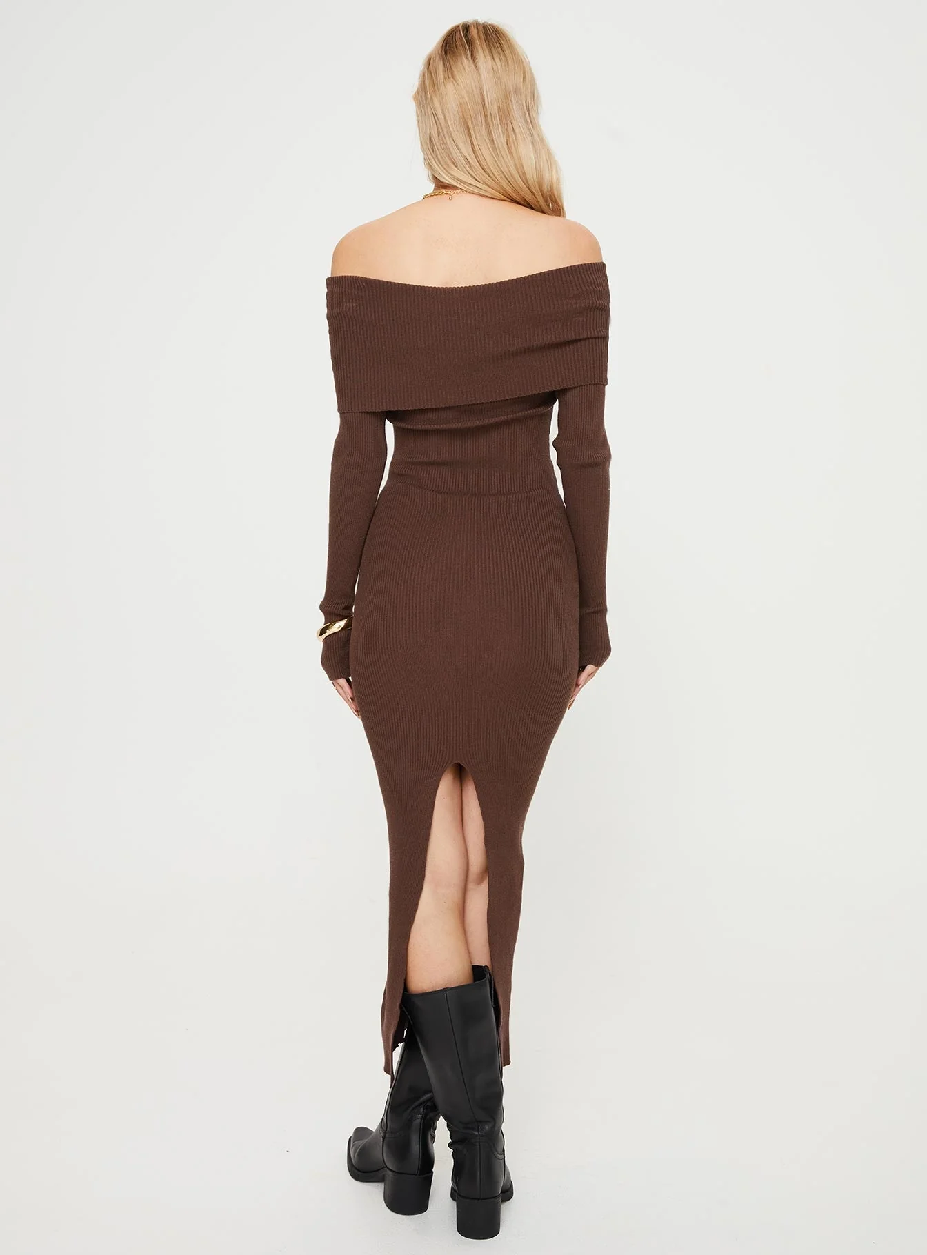 Phylis Off The Shoulder Maxi Dress Chocolate - Image 5